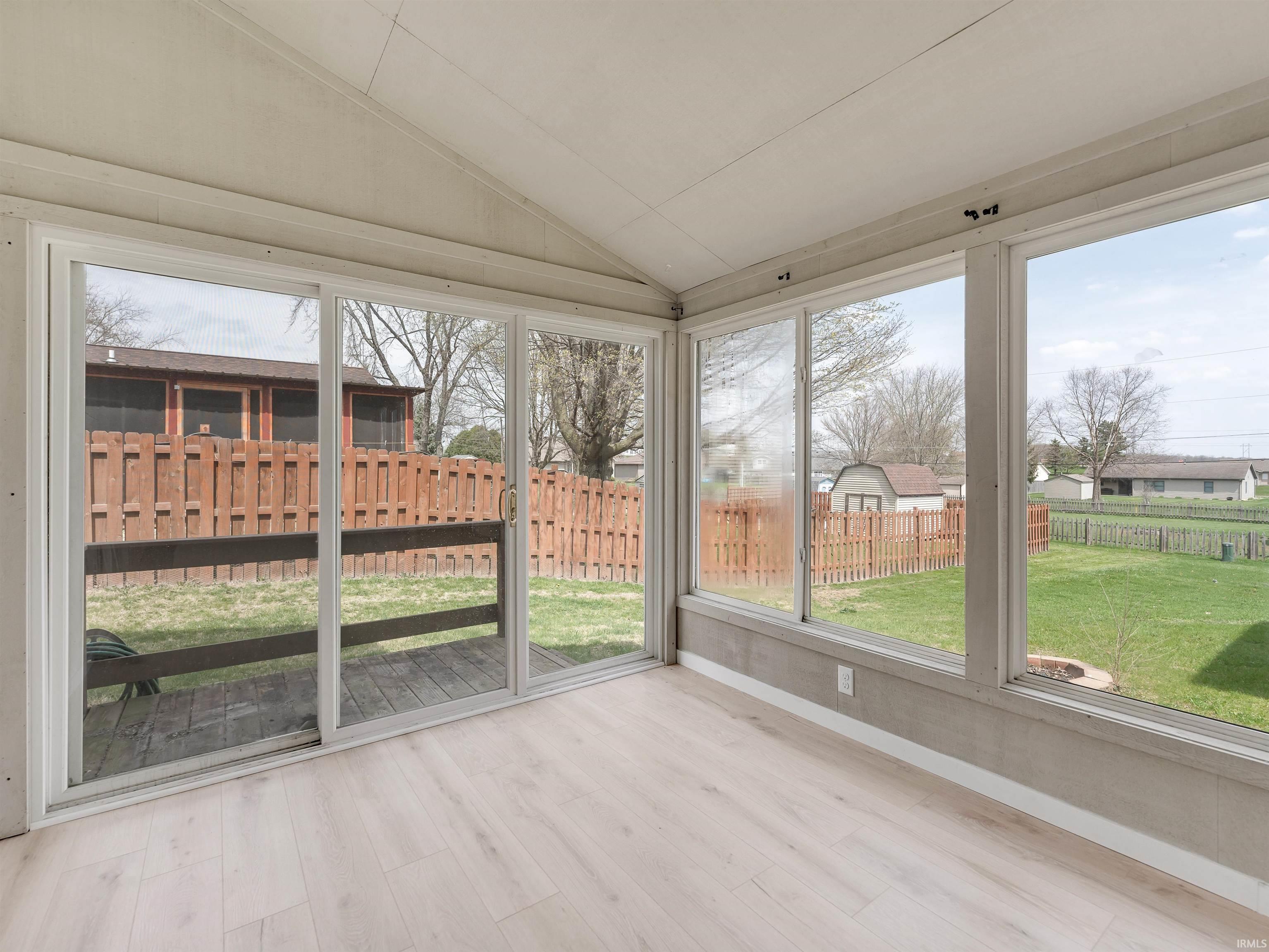 Photo 11 of 403 Lillian Street