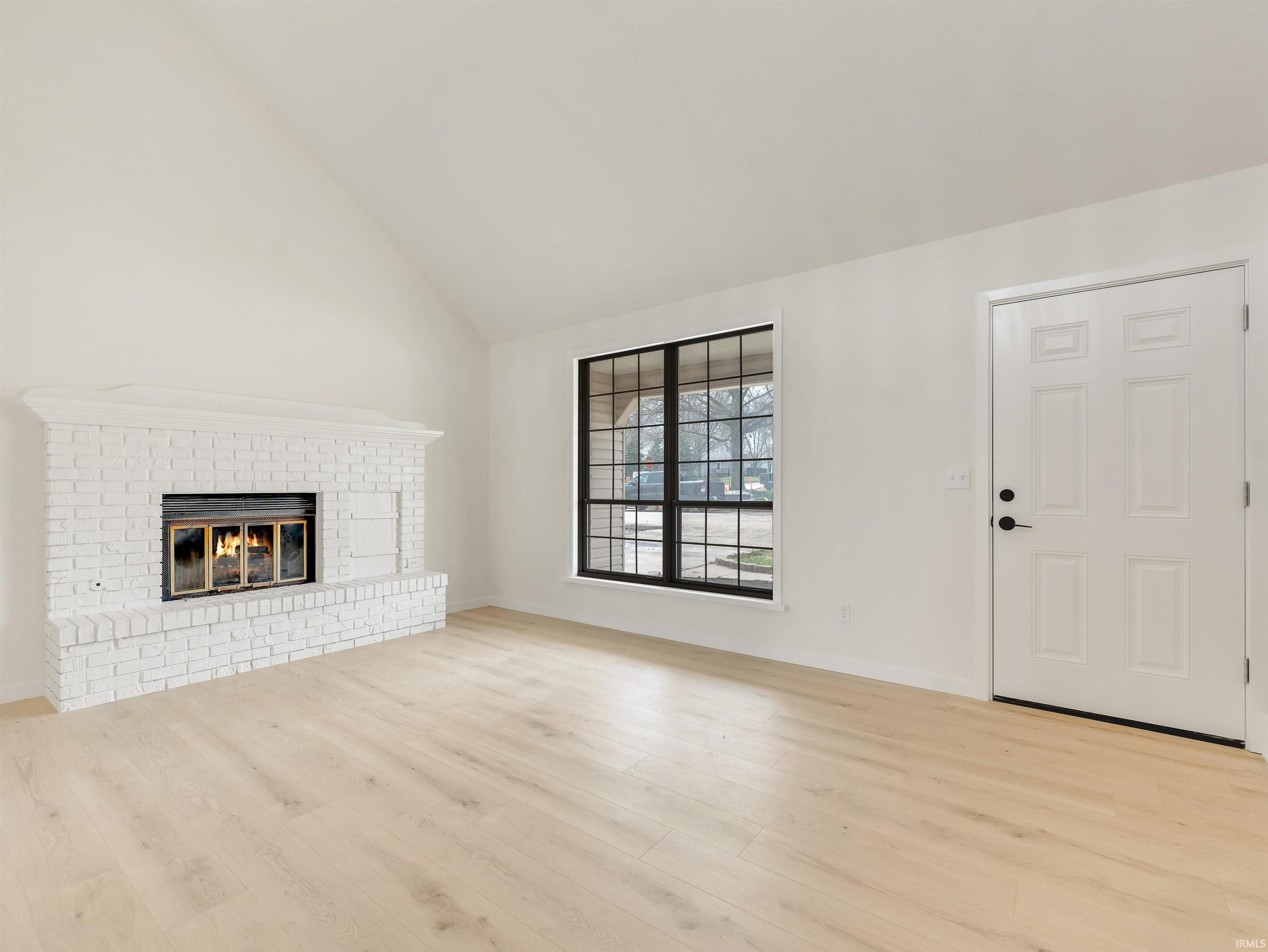 Photo 2 of 403 Lillian Street