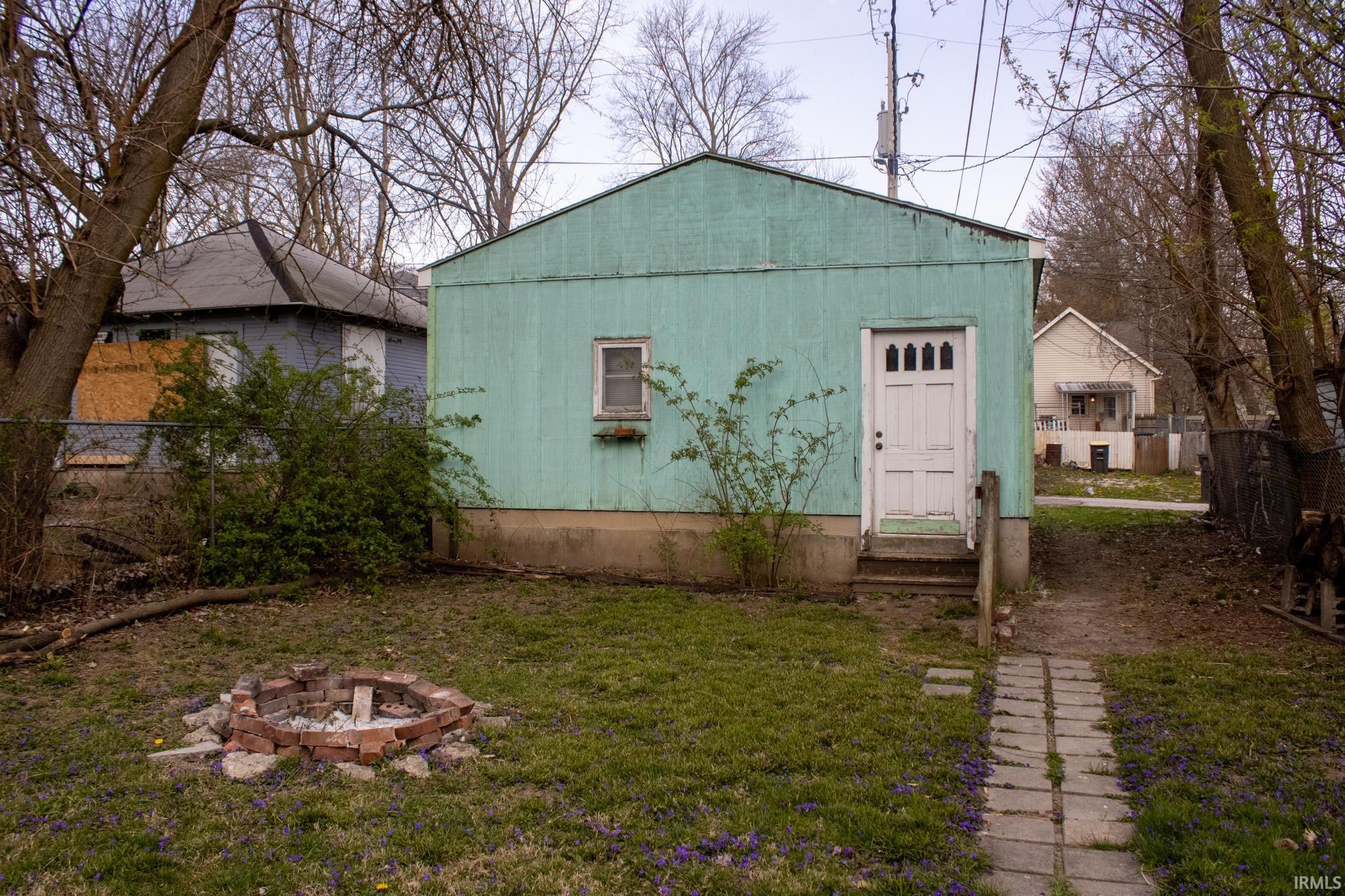 Photo 22 of 814 Grace Avenue