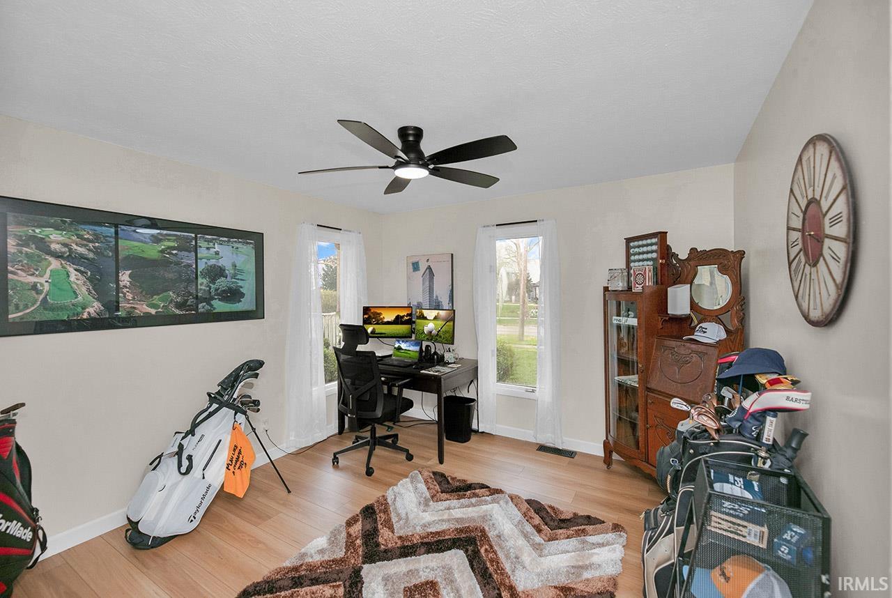 Photo 13 of 1830 Greenleaf Boulevard