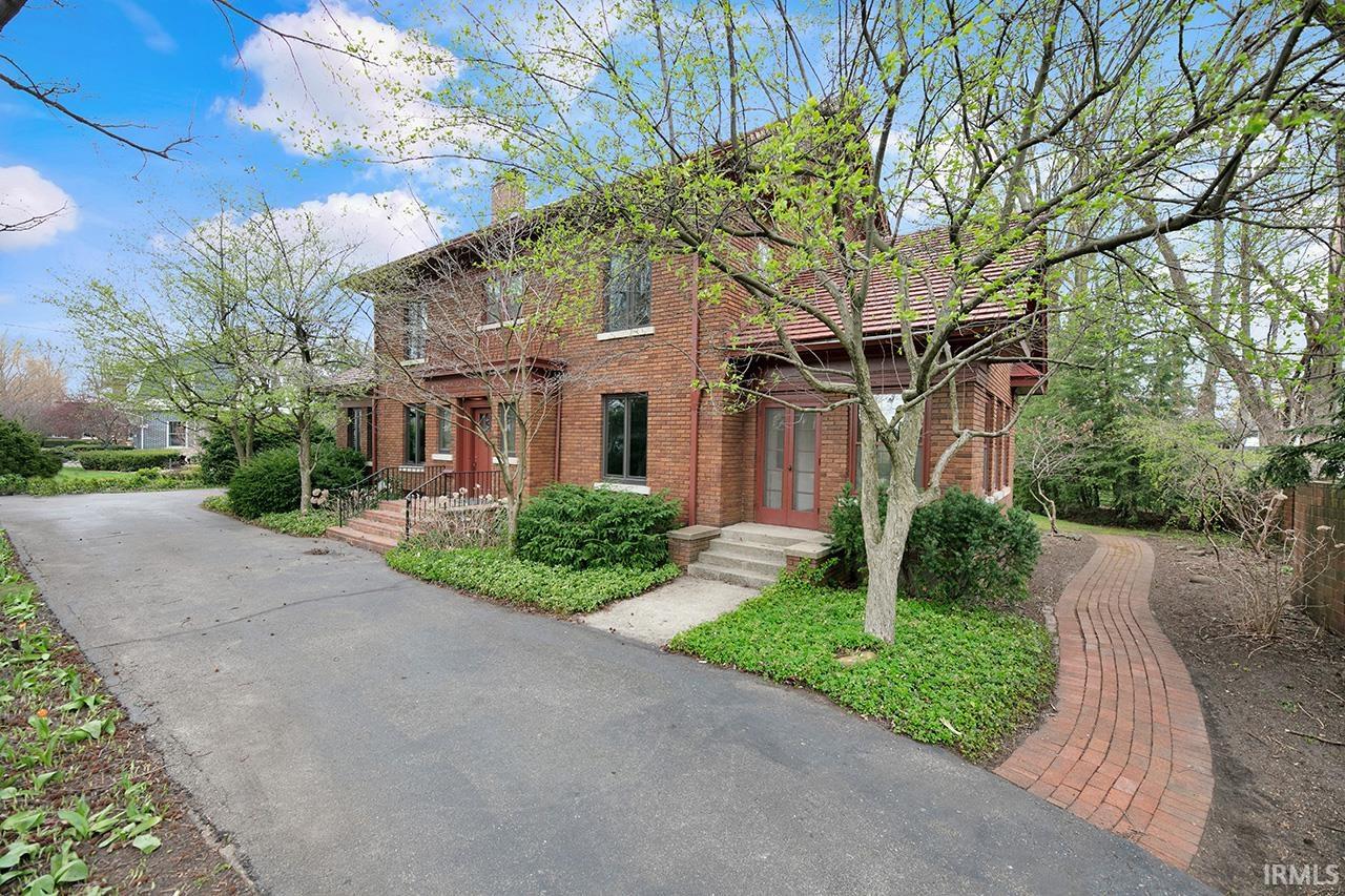 Photo 1 of 1418 Greenleaf Boulevard