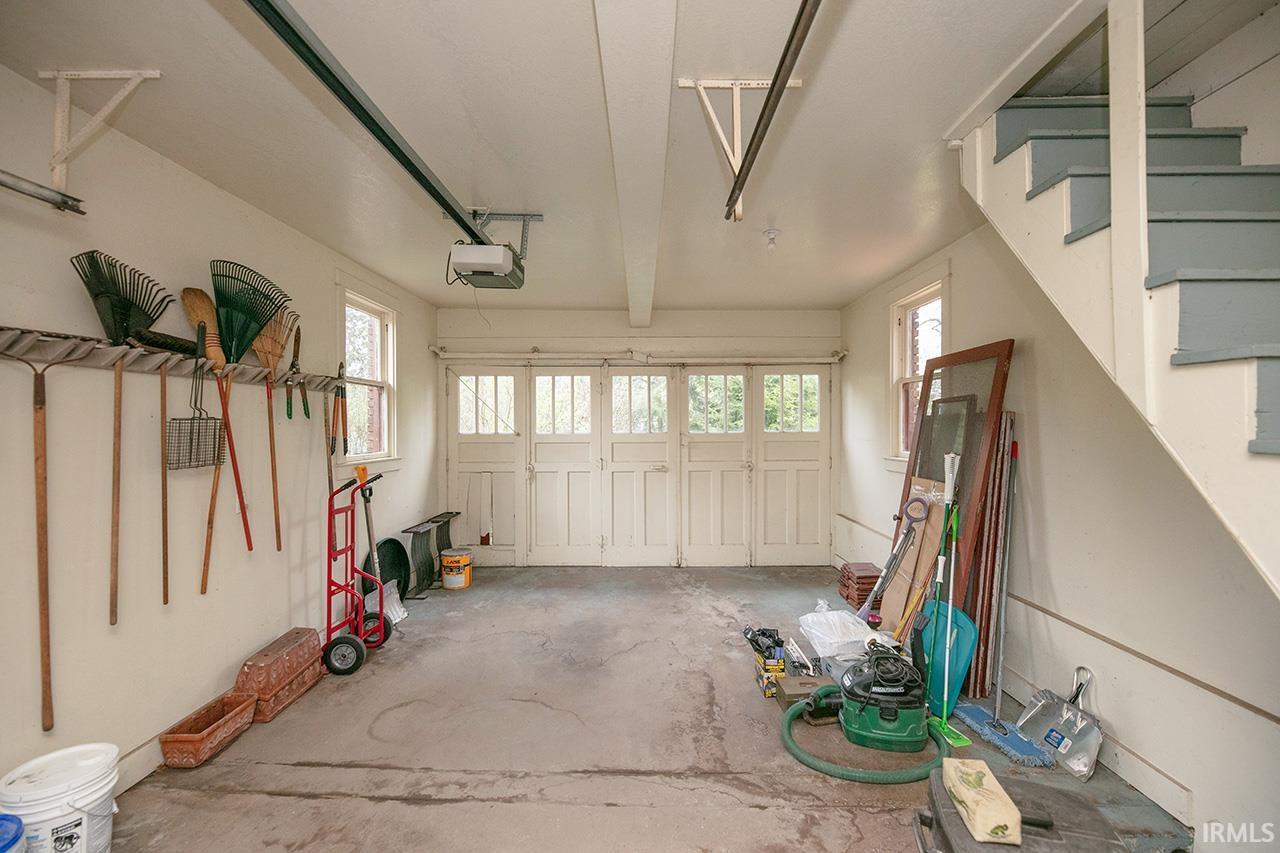 Photo 33 of 1418 Greenleaf Boulevard