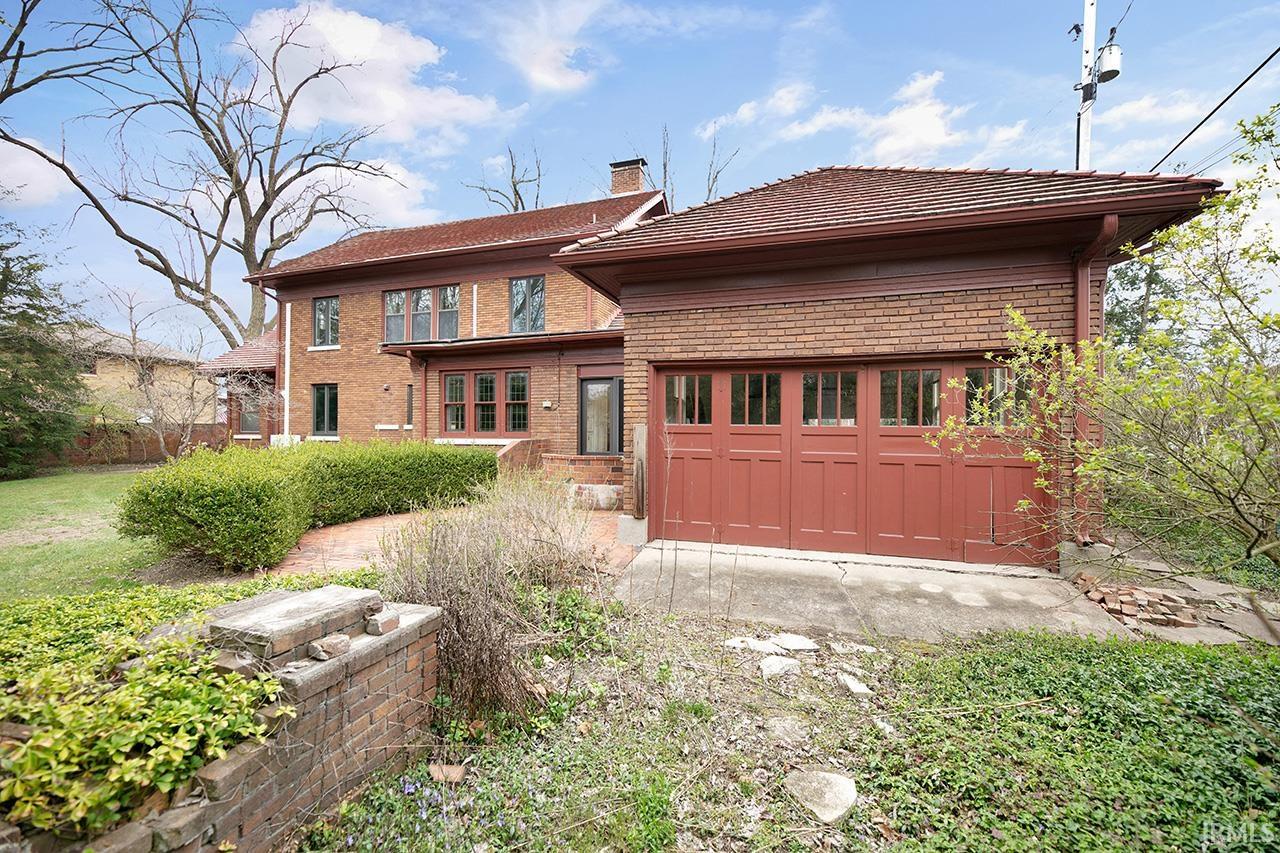 Photo 5 of 1418 Greenleaf Boulevard