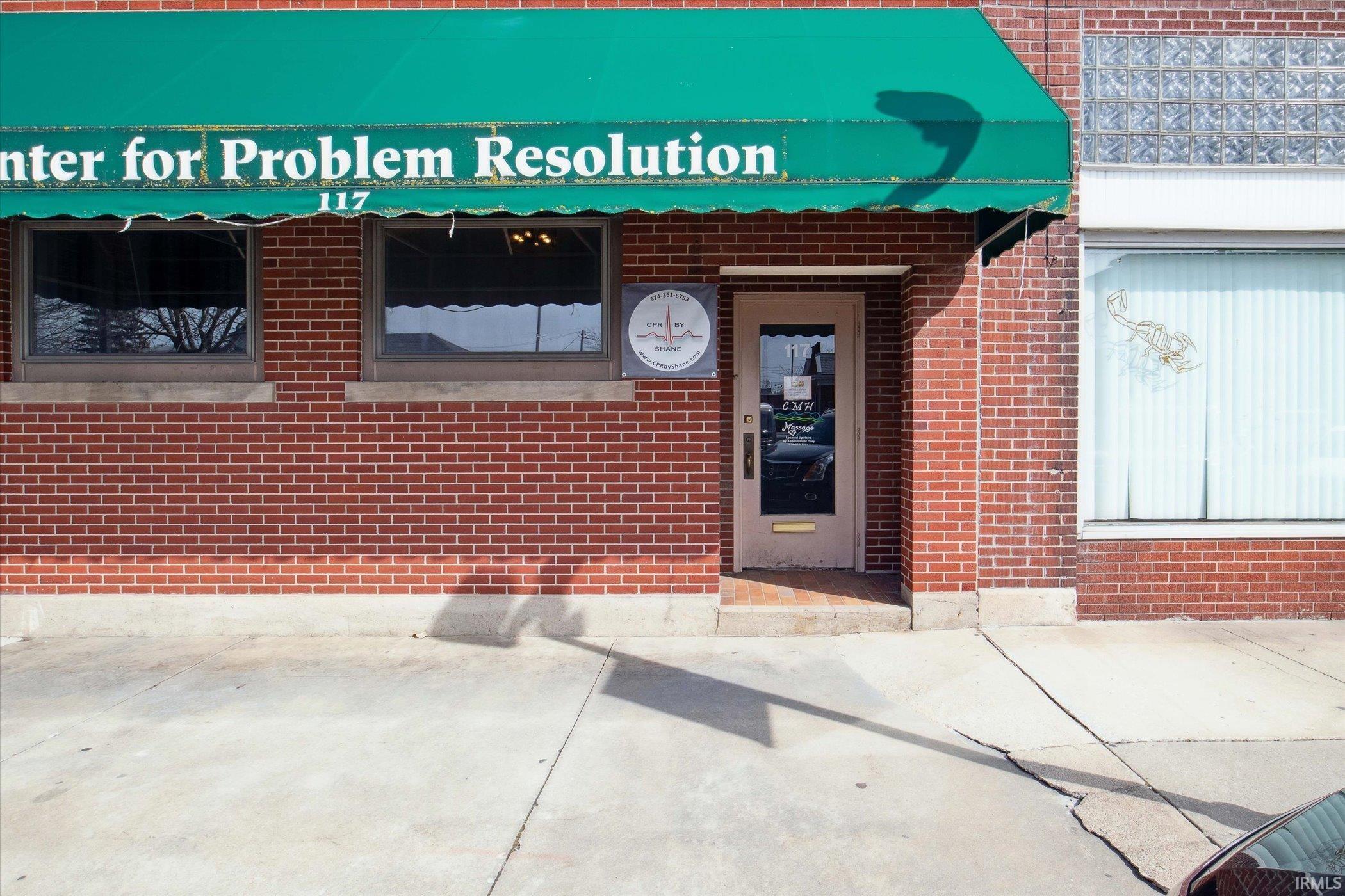 Photo 1 of 117 W Washington Street