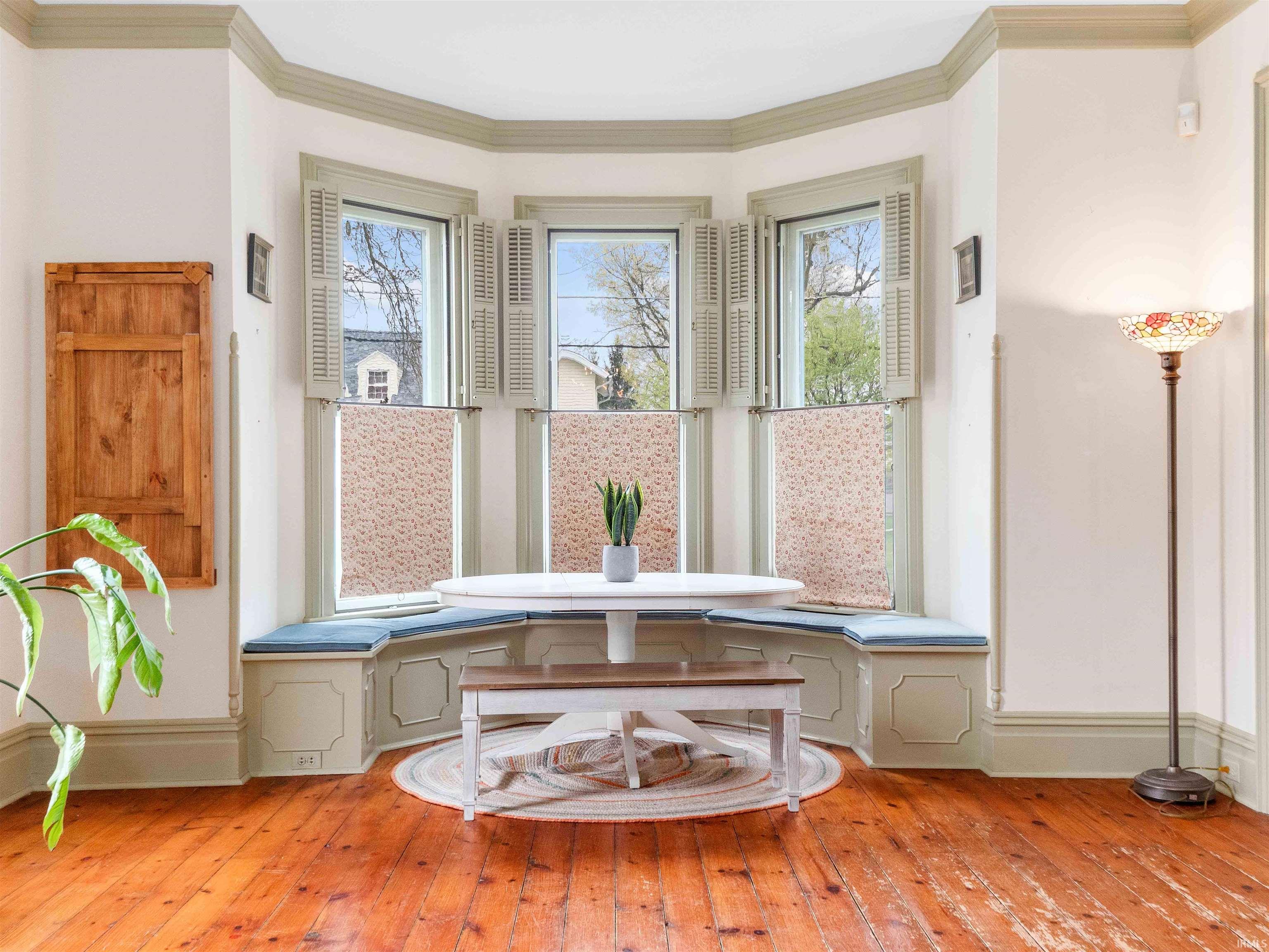 Photo 3 of 818 Mott Street