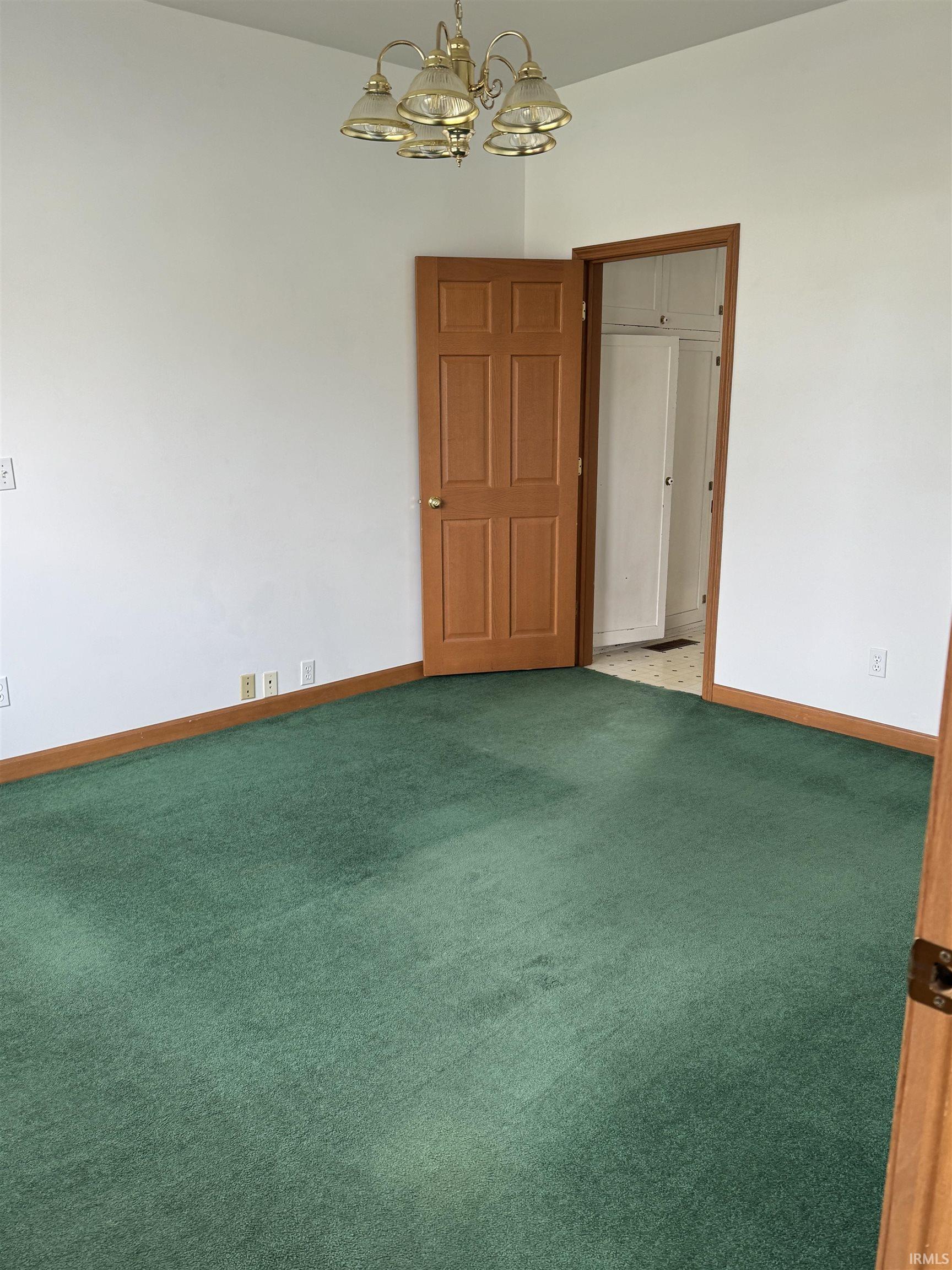 Photo 10 of 302 E Winona Avenue