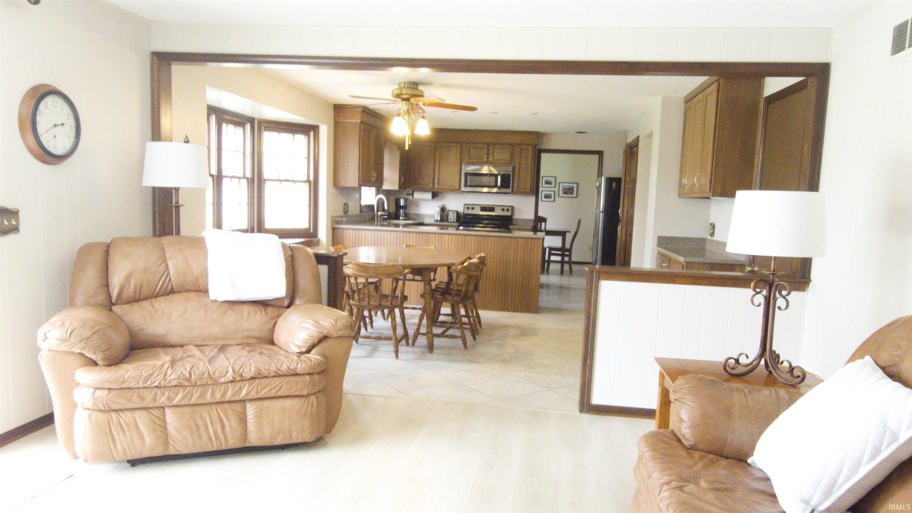 Photo 13 of 4221 Thorngate Drive