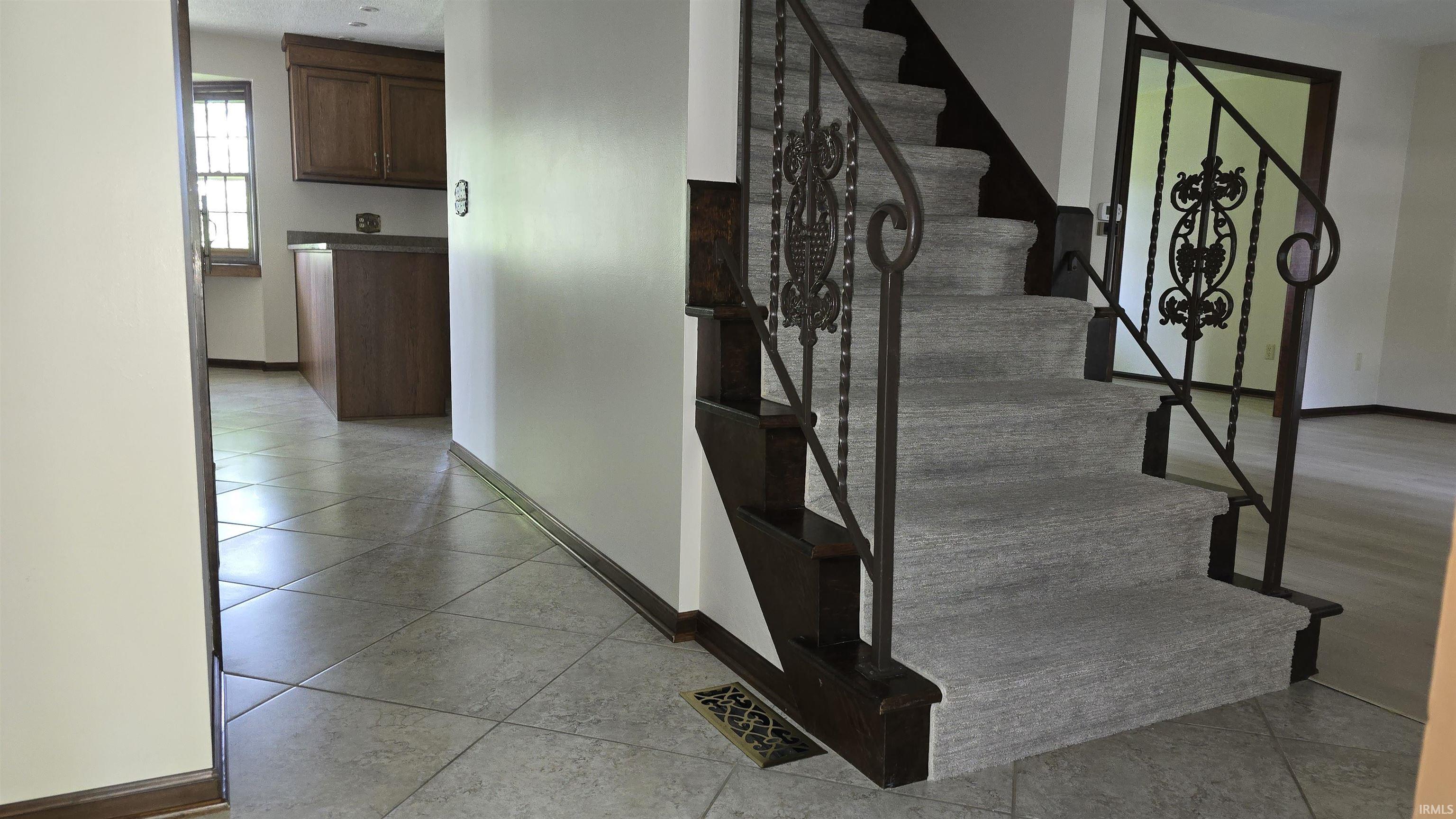 Photo 2 of 4221 Thorngate Drive