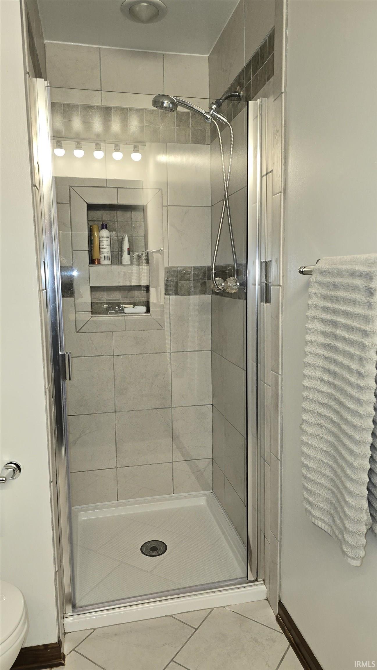 Photo 23 of 4221 Thorngate Drive