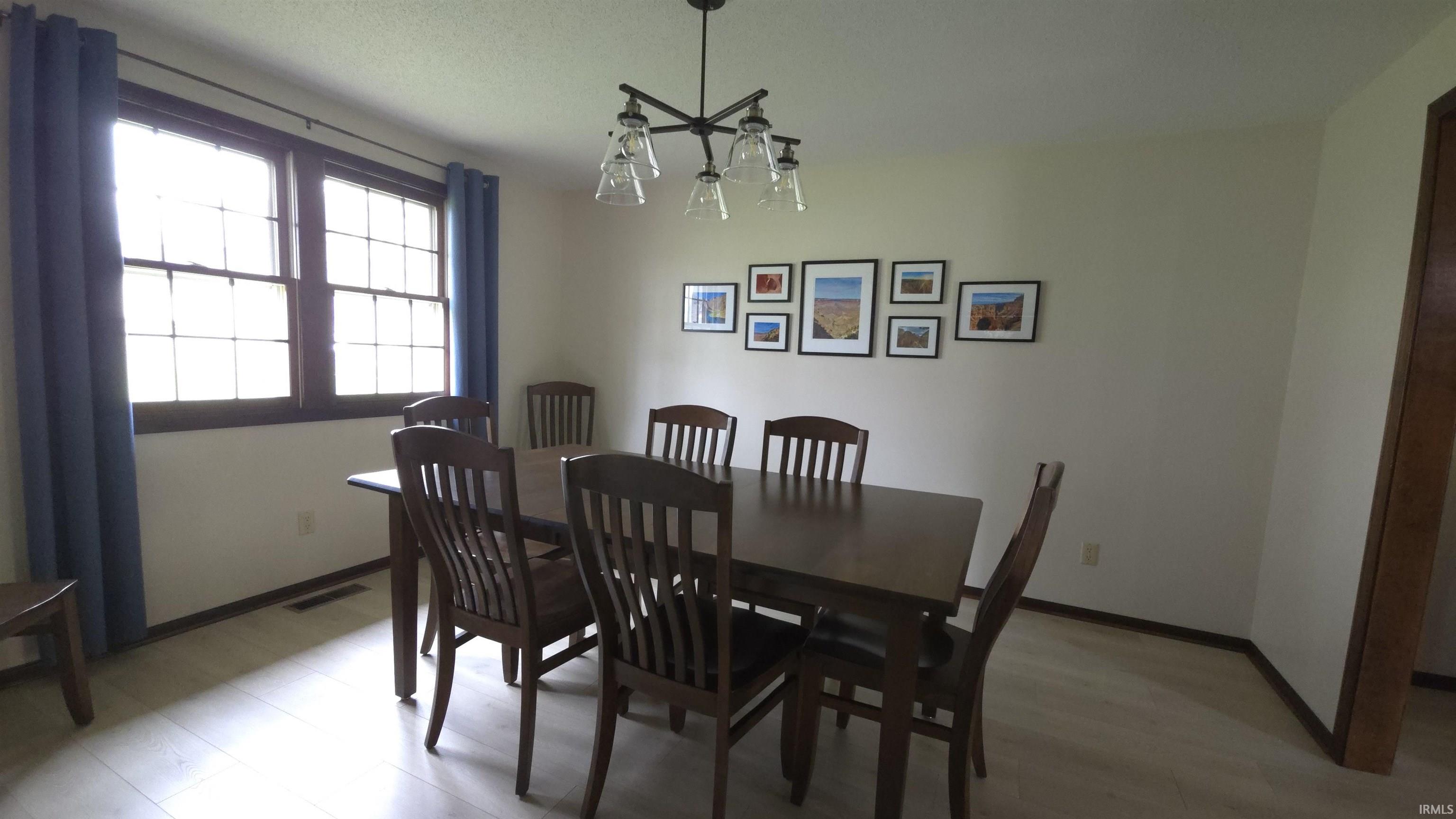 Photo 7 of 4221 Thorngate Drive