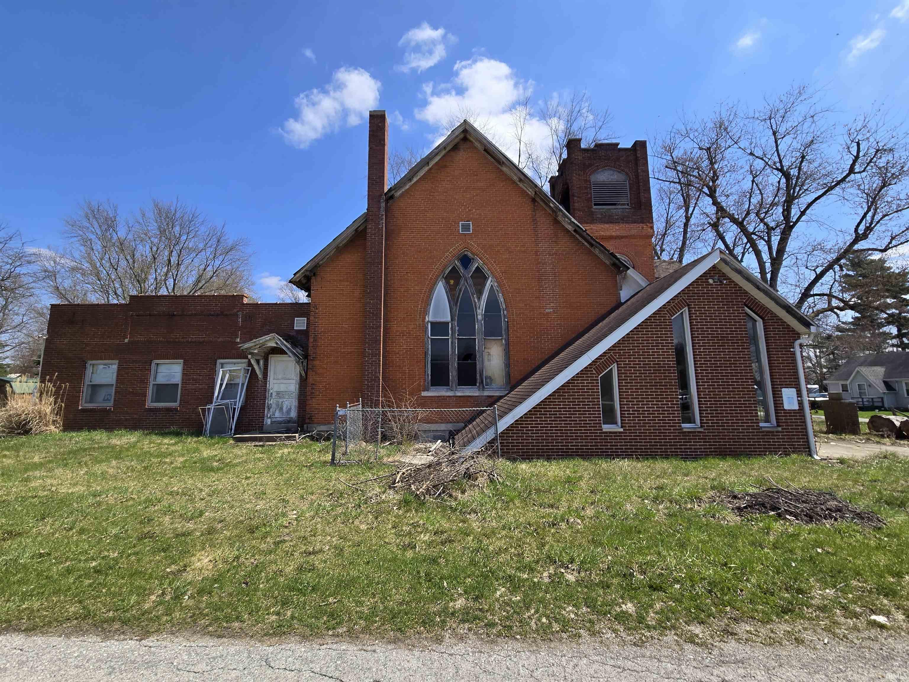 Photo 1 of 190 W WAYNE Street