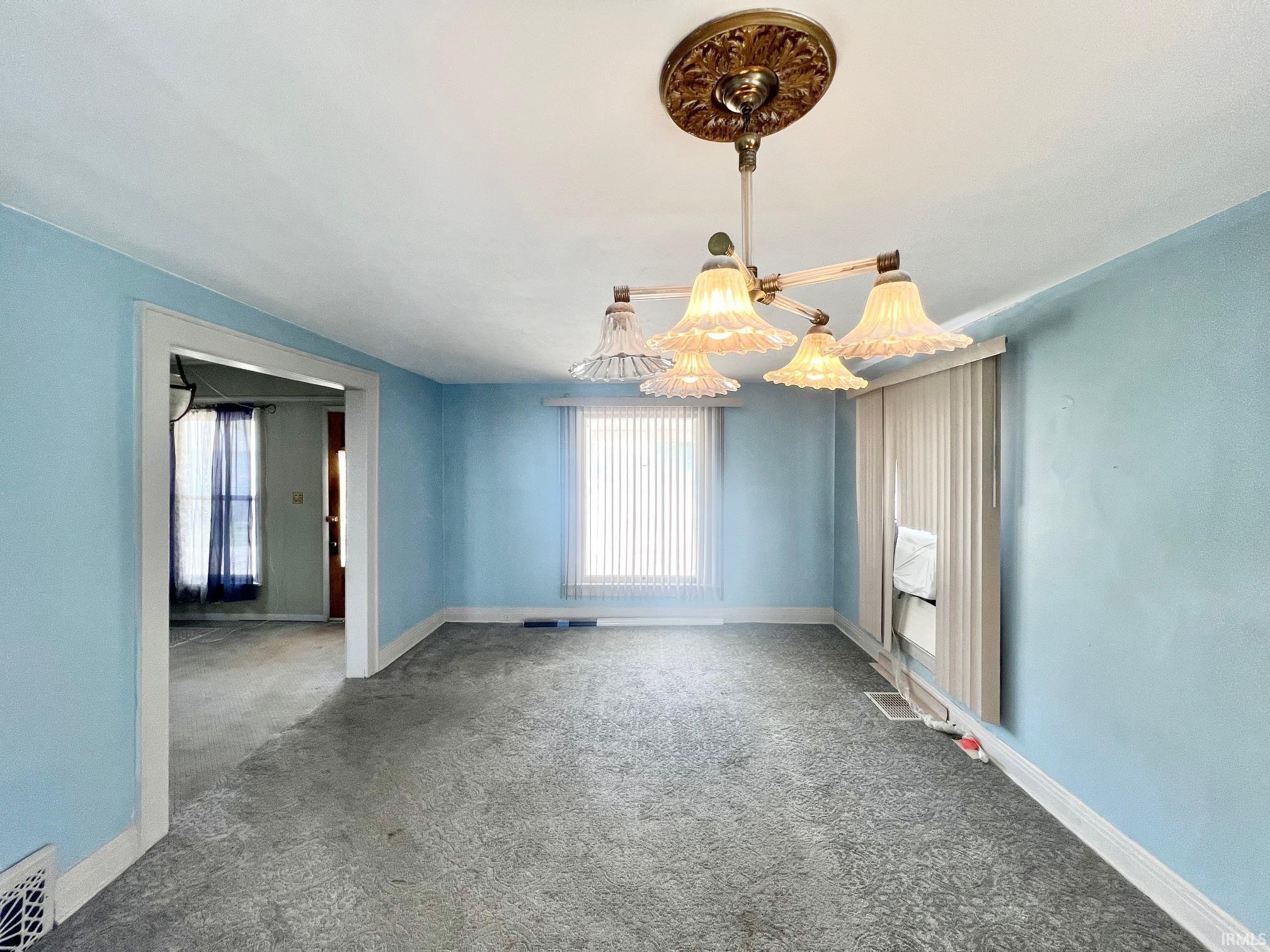 Photo 11 of 857 Byron Street