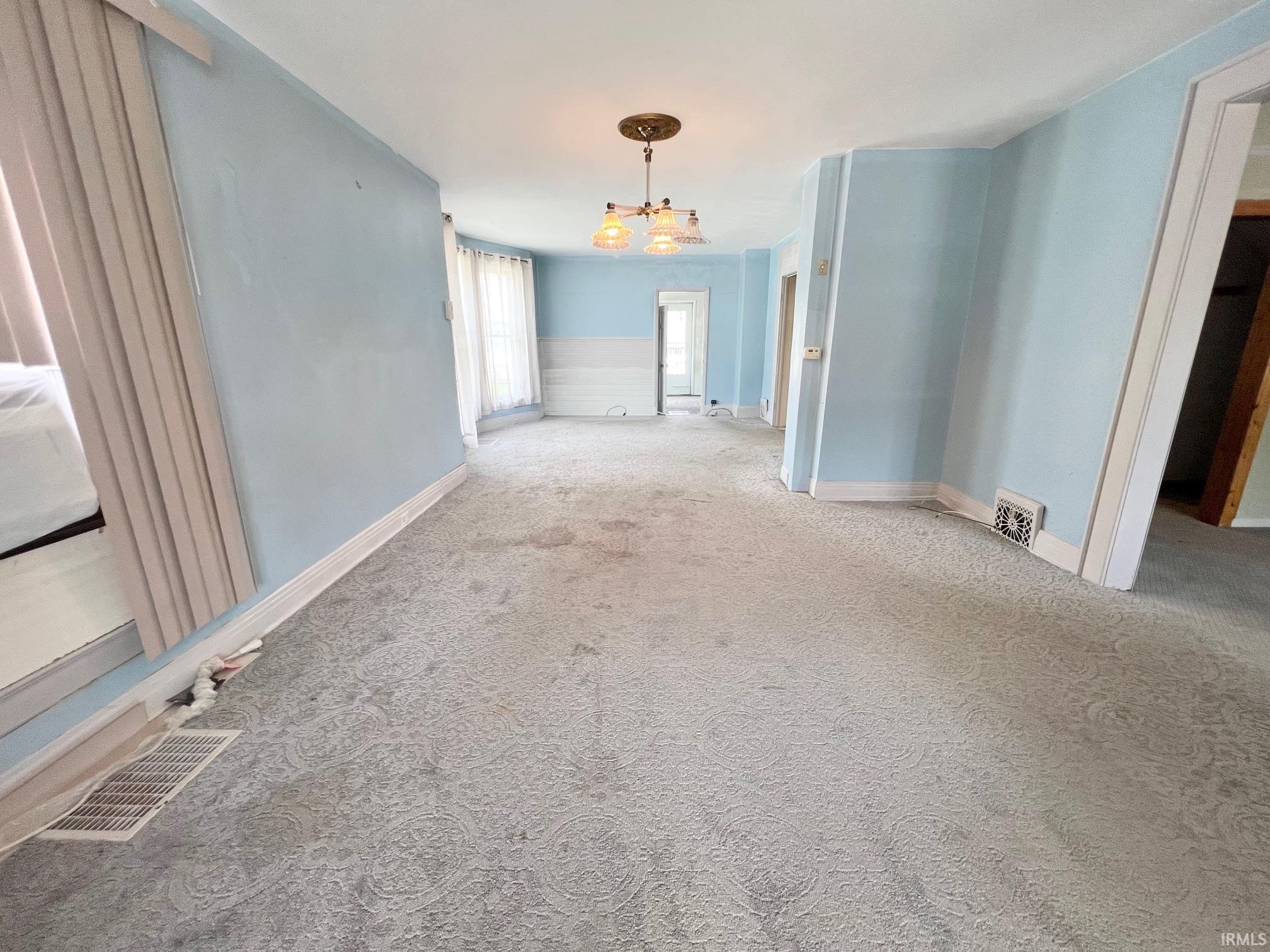 Photo 5 of 857 Byron Street