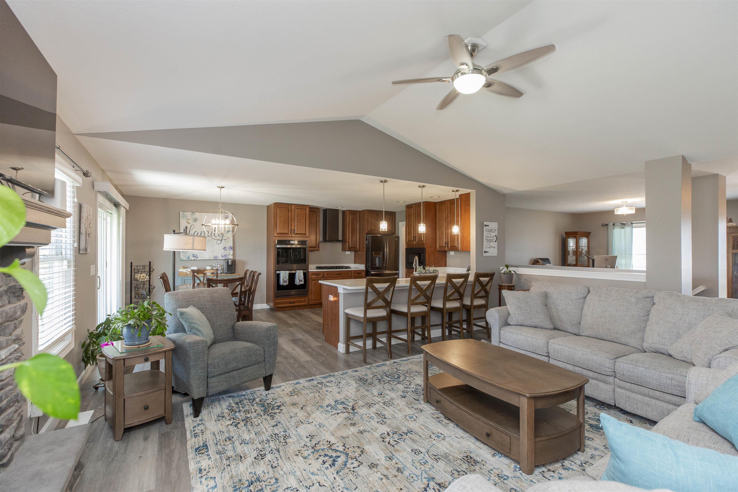 Photo 7 of 50717 Villa Drive