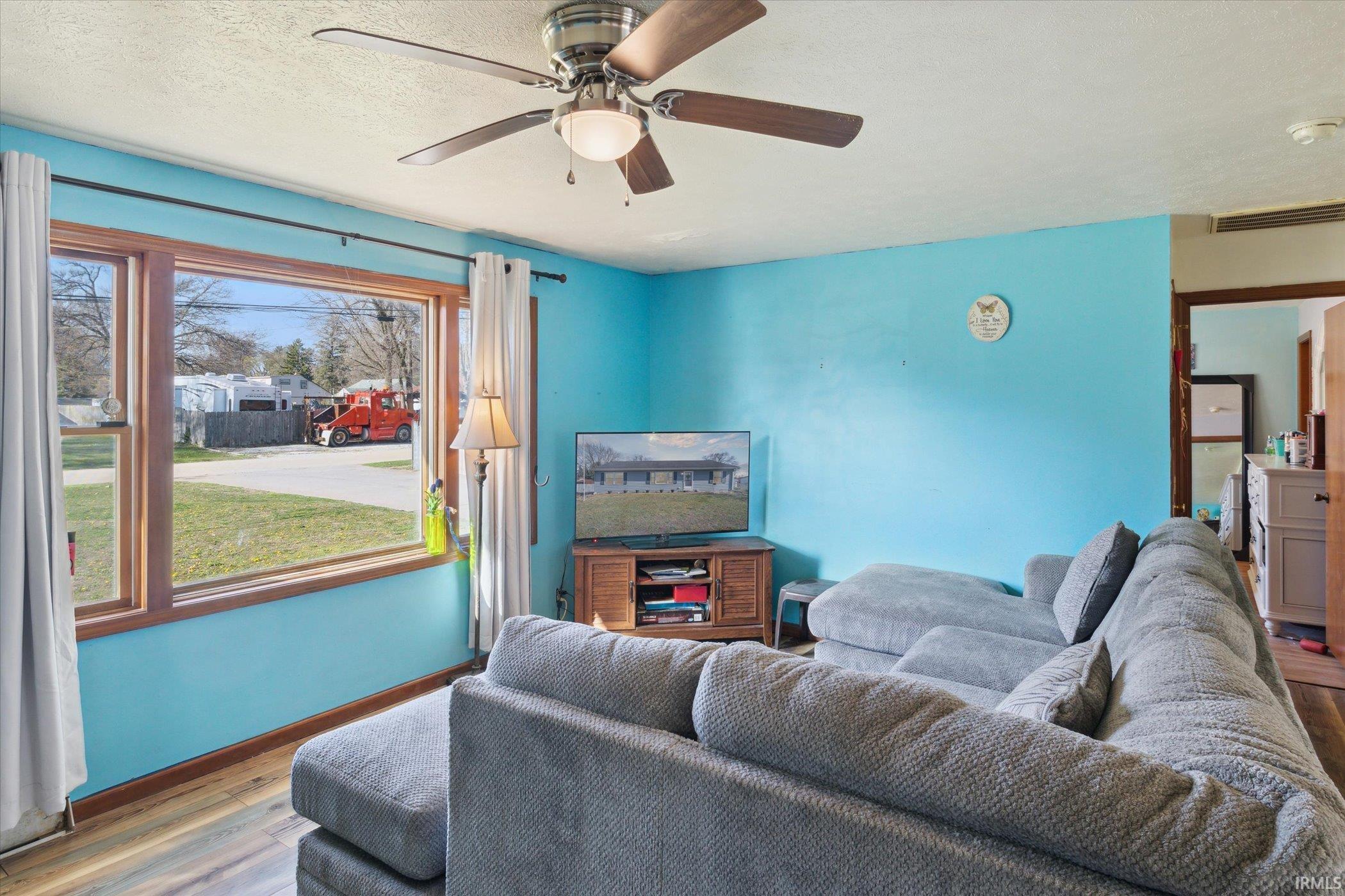 Photo 4 of 27380 Sunnyfield Drive