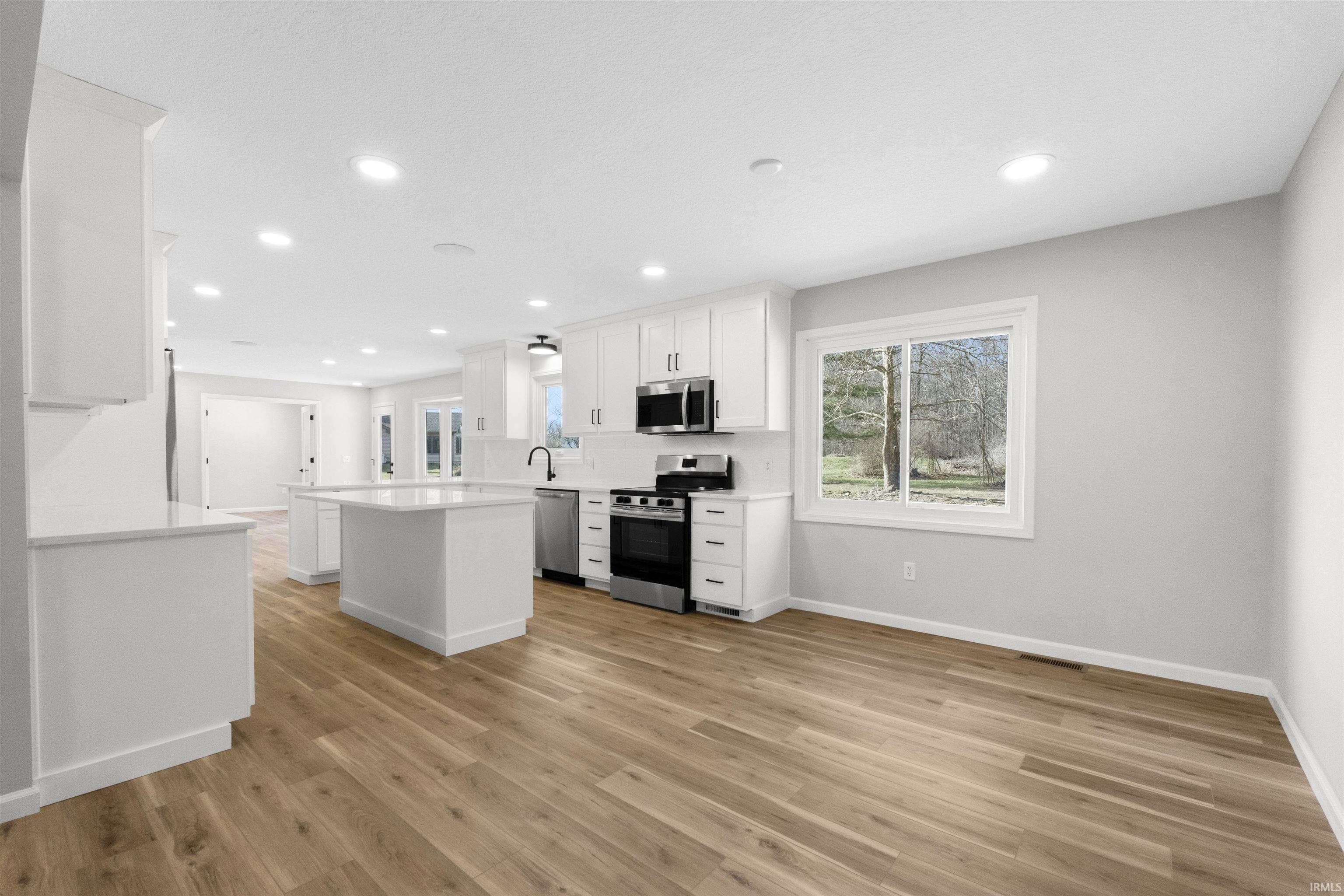 Photo 1 of 10211 Isle pine Drive