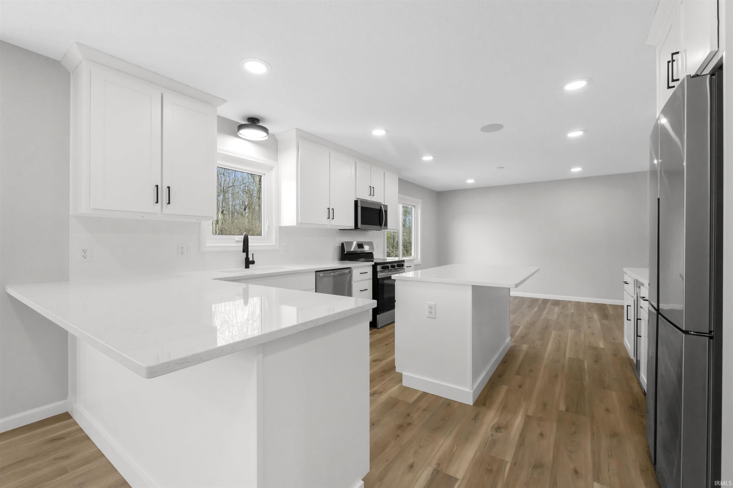 Photo 5 of 10211 Isle pine Drive