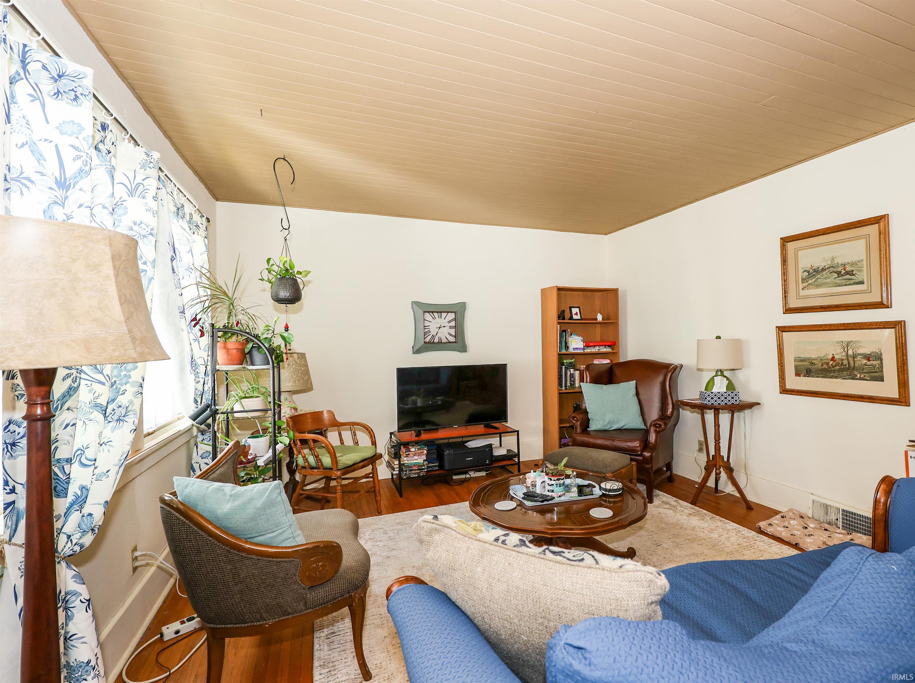 Photo 4 of 1645 Rumsey Avenue
