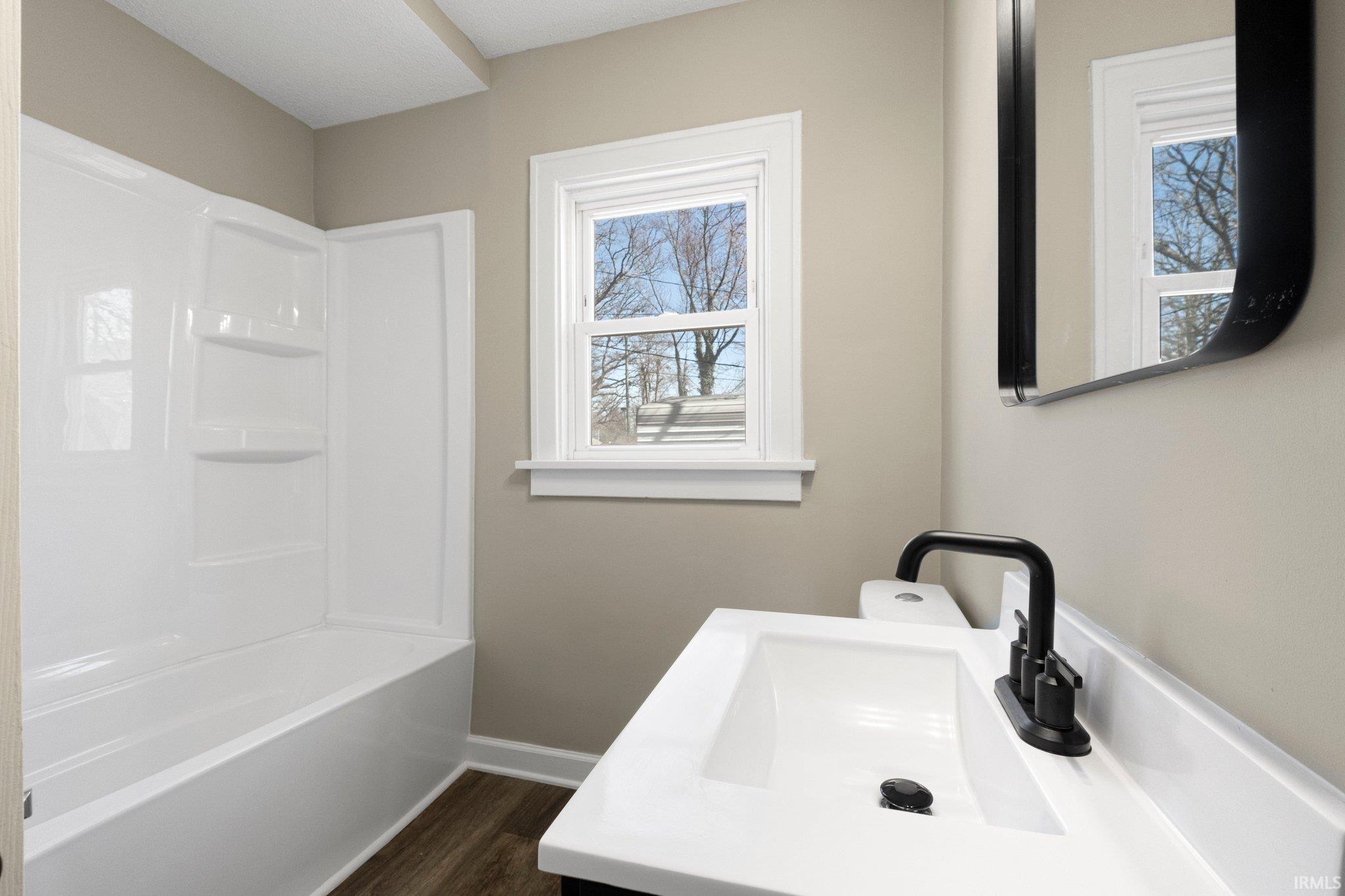 Photo 15 of 4121 Smith Street