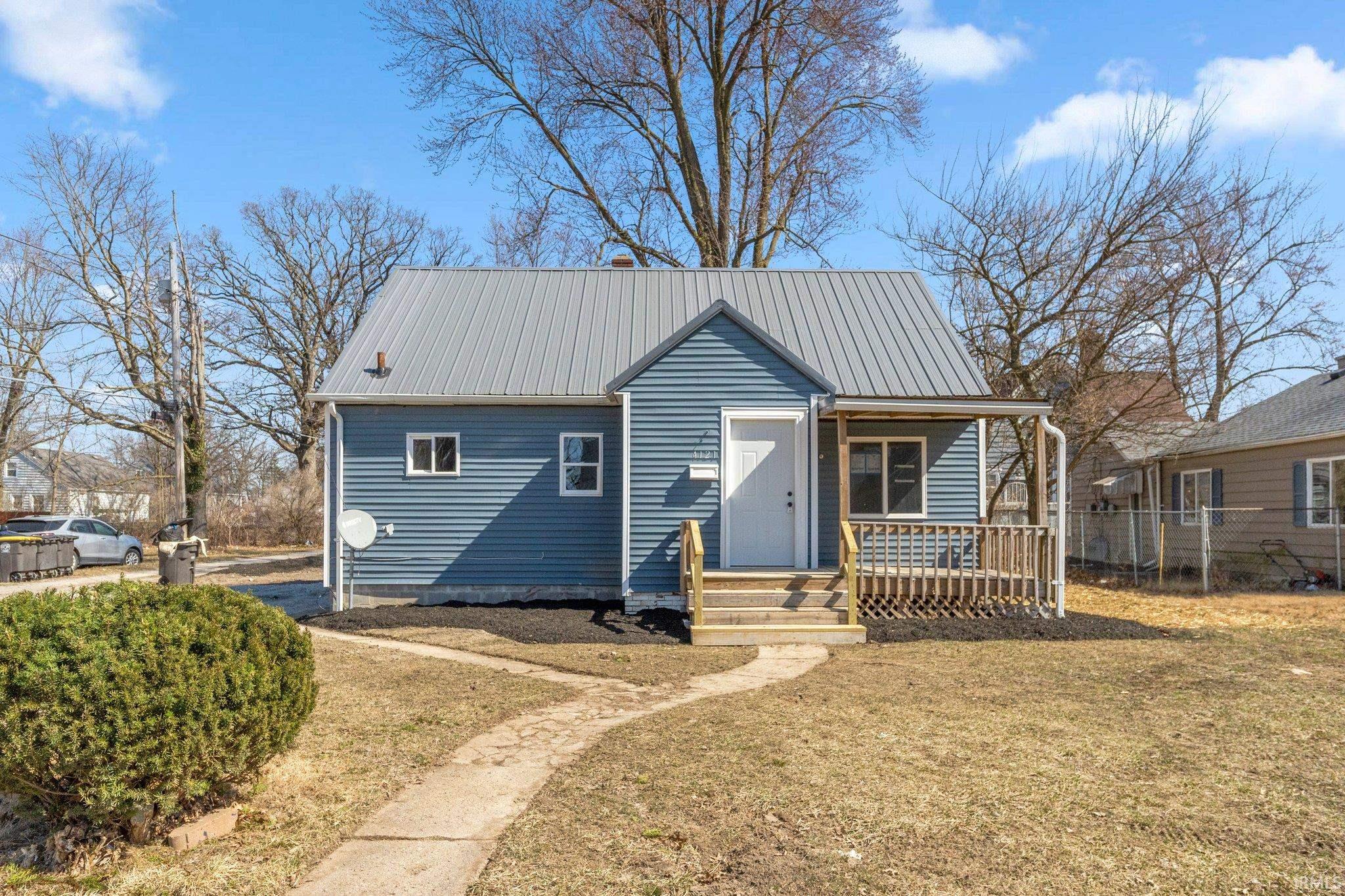 Photo 2 of 4121 Smith Street