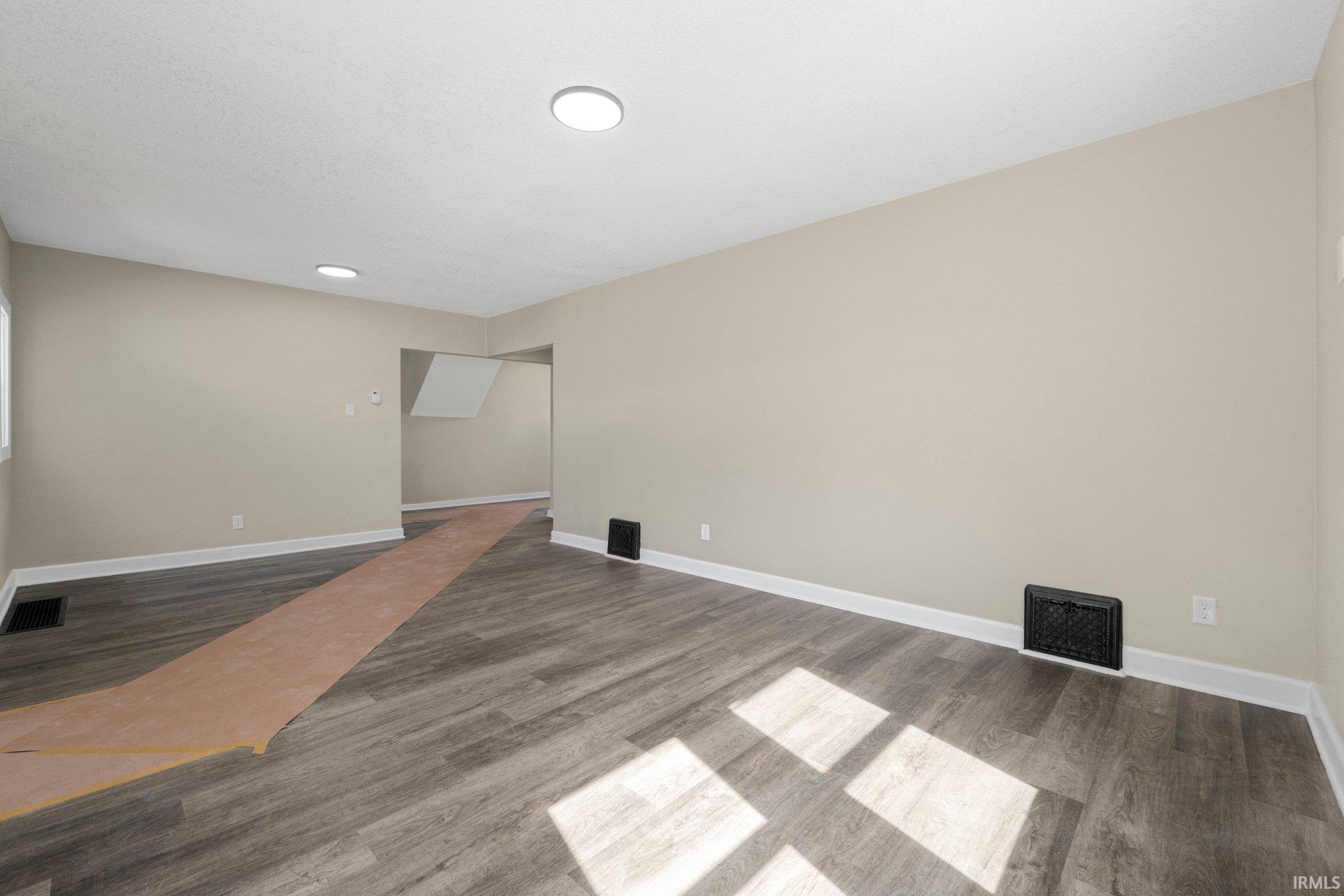 Photo 5 of 4121 Smith Street