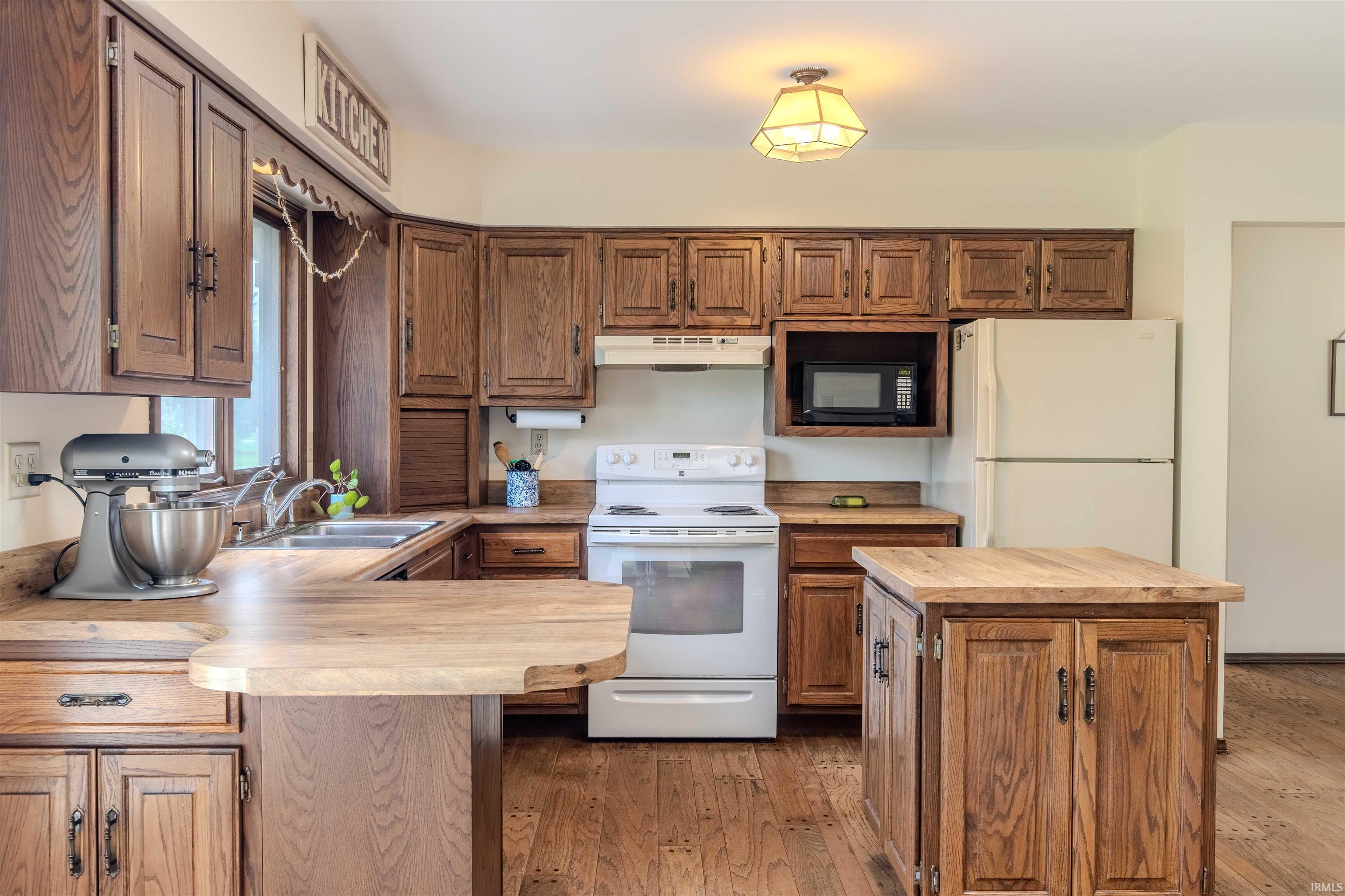 1440 N Buena Vista Road