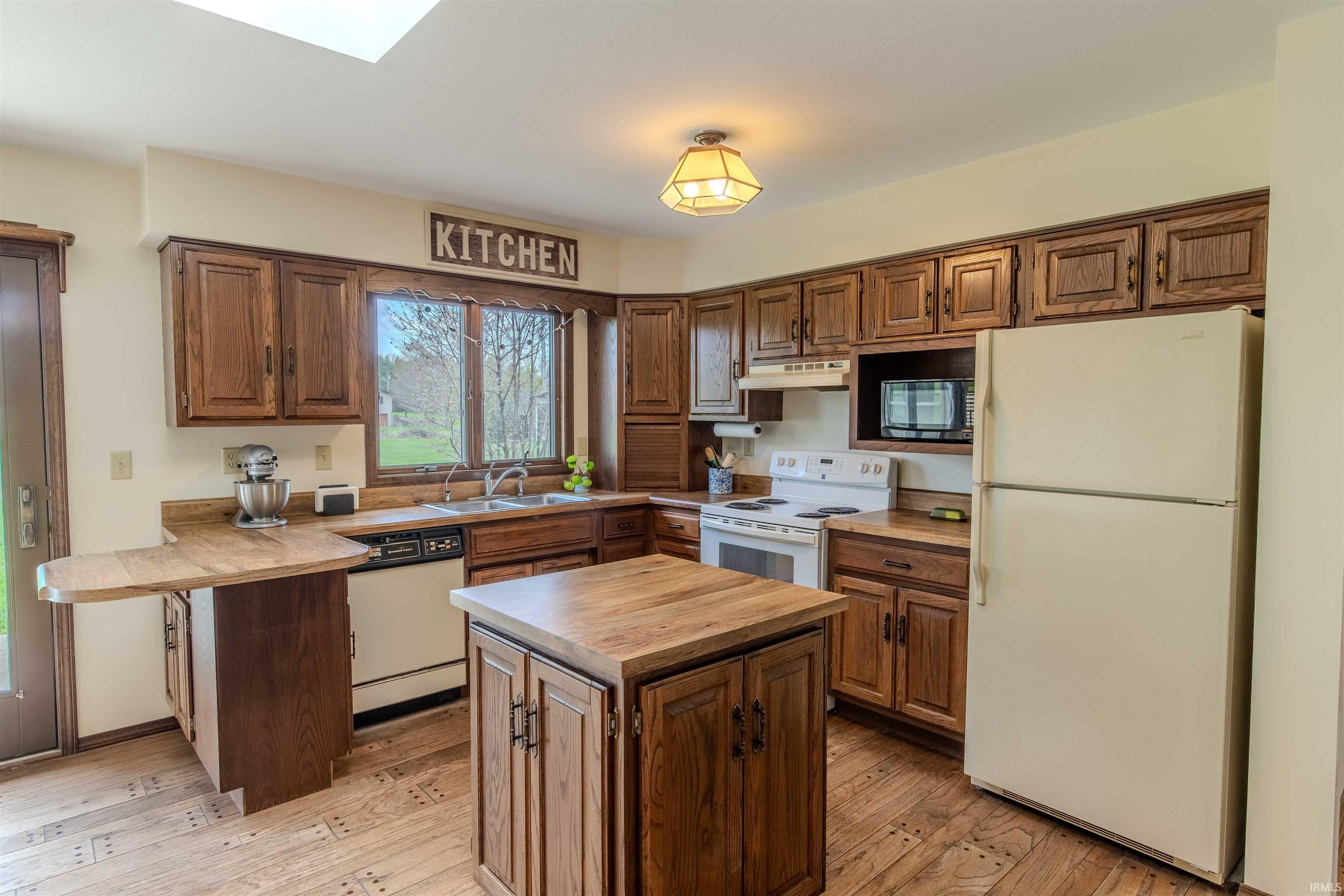 1440 N Buena Vista Road