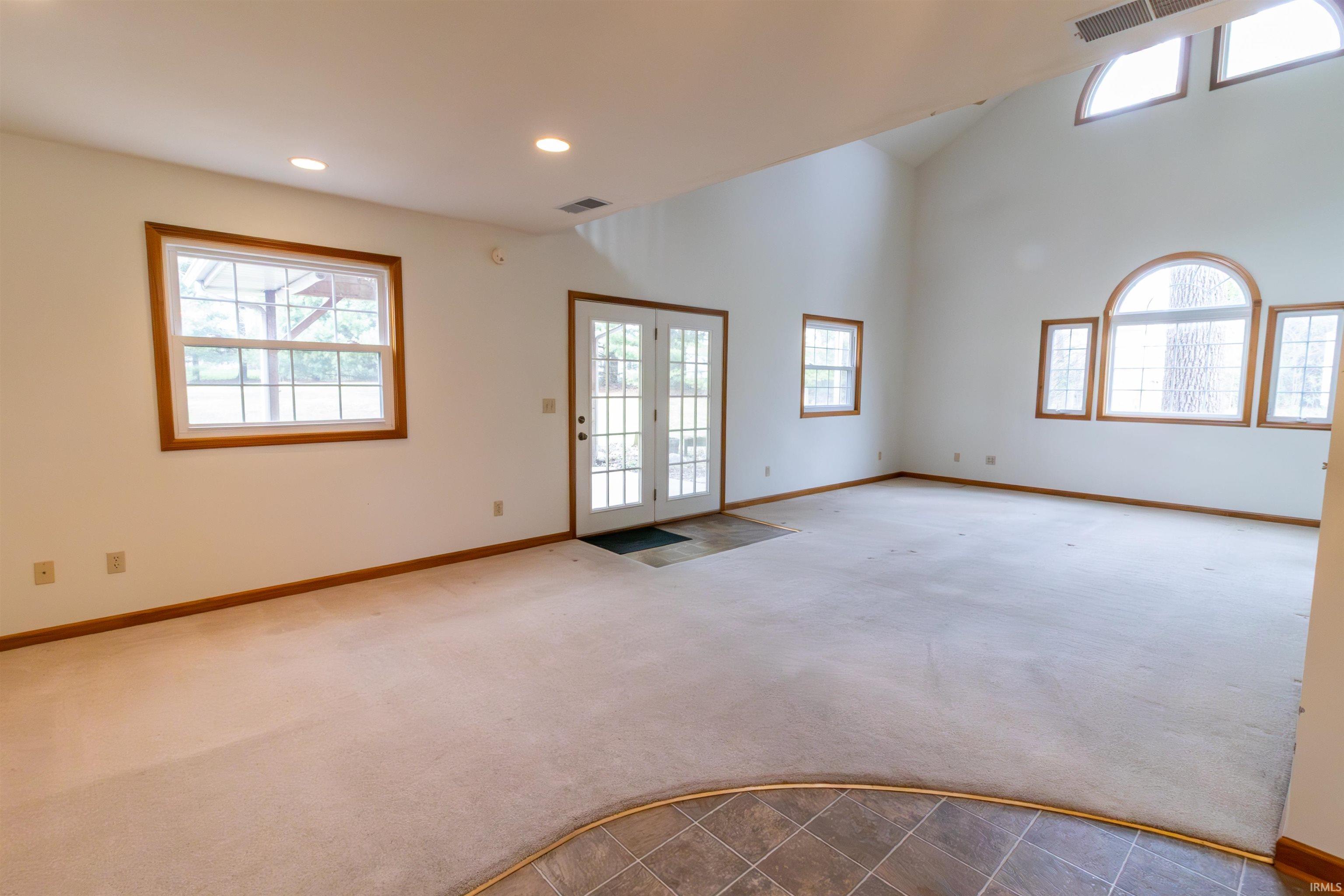 Photo 17 of 902 Saint Felix Drive