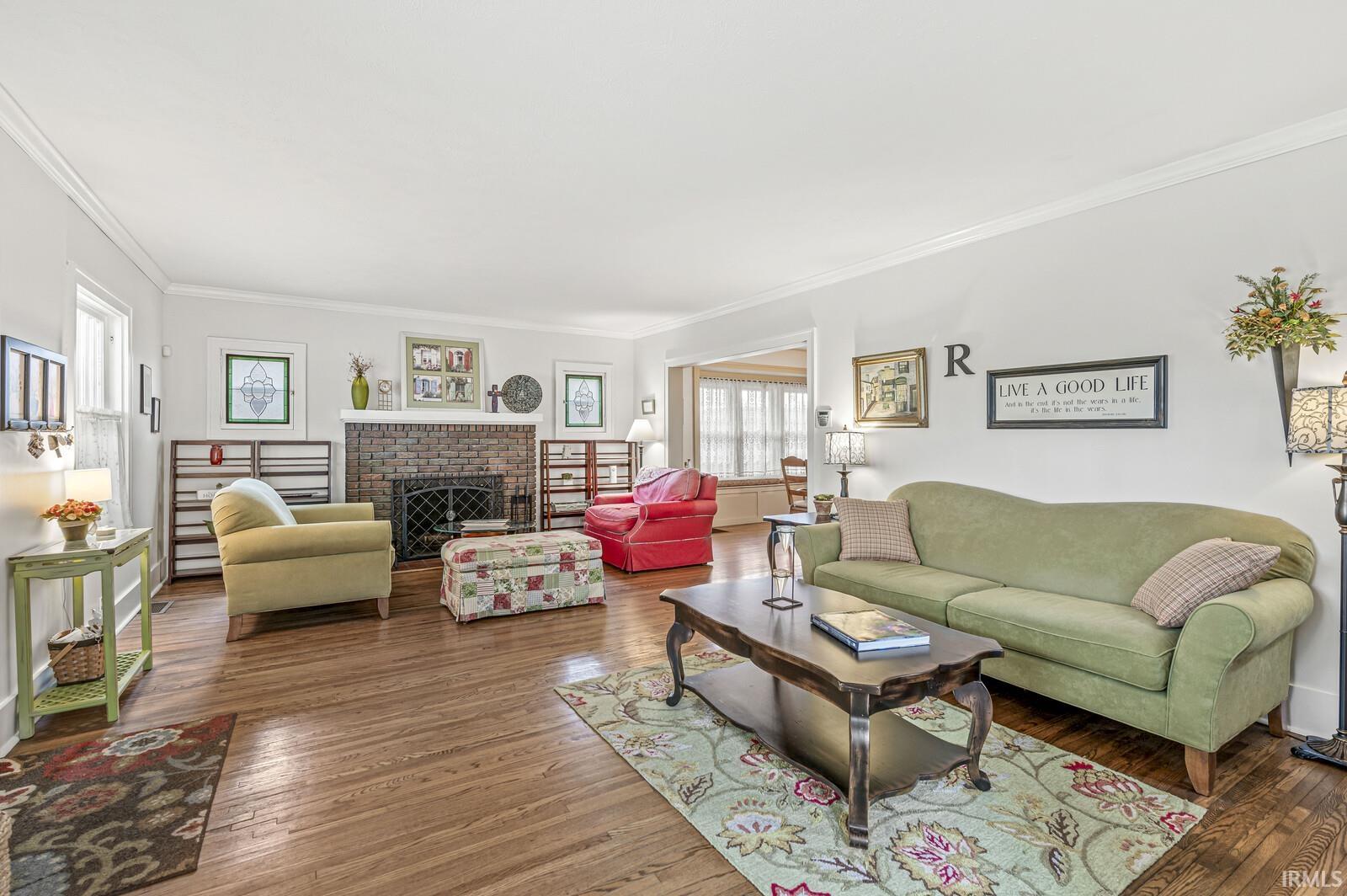 Photo 3 of 1219 Greenleaf Boulevard