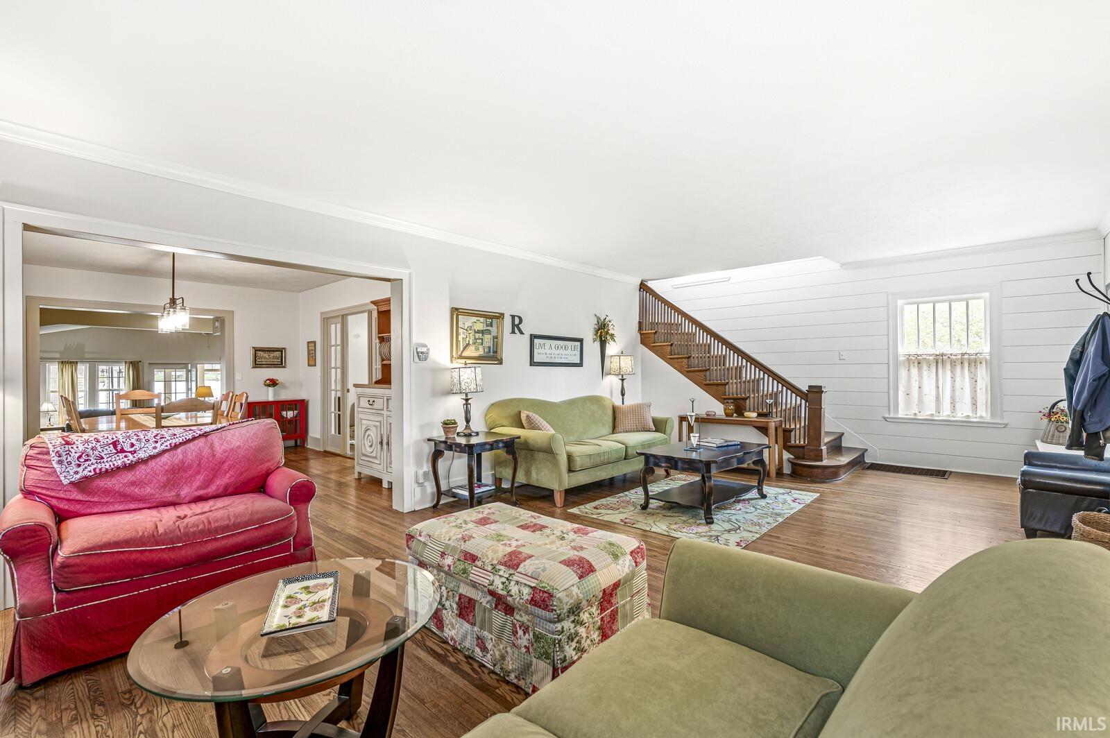 Photo 4 of 1219 Greenleaf Boulevard
