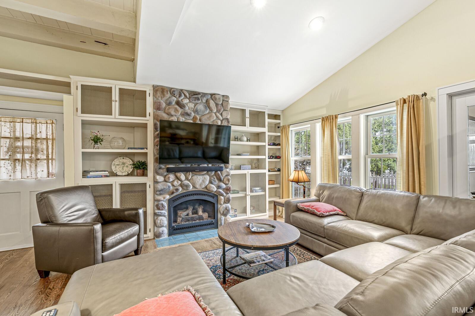 Photo 7 of 1219 Greenleaf Boulevard