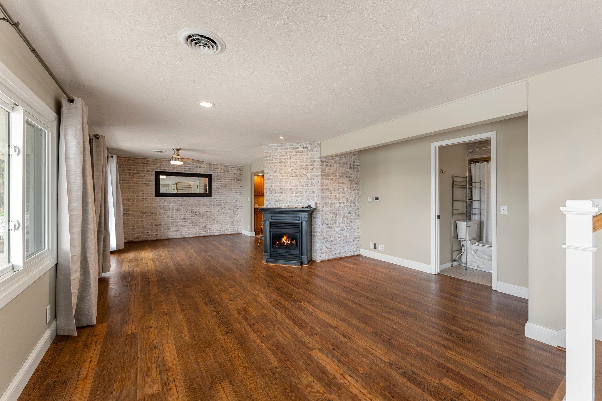 Photo 6 of 860 E Northshore Drive