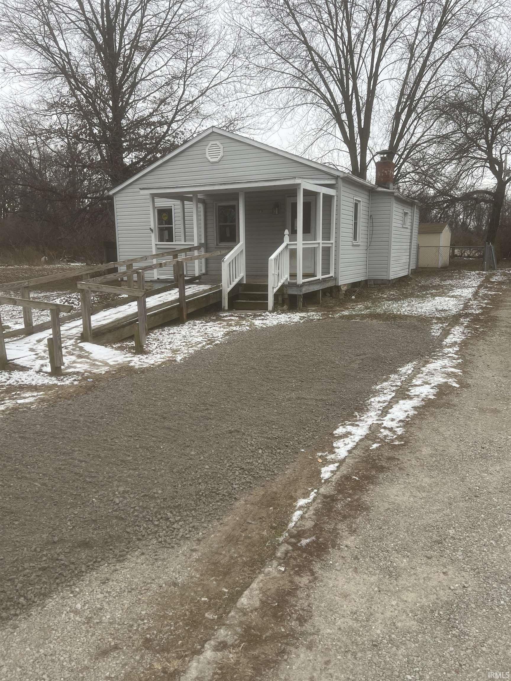 Photo 2 of 1711 Gruber Avenue