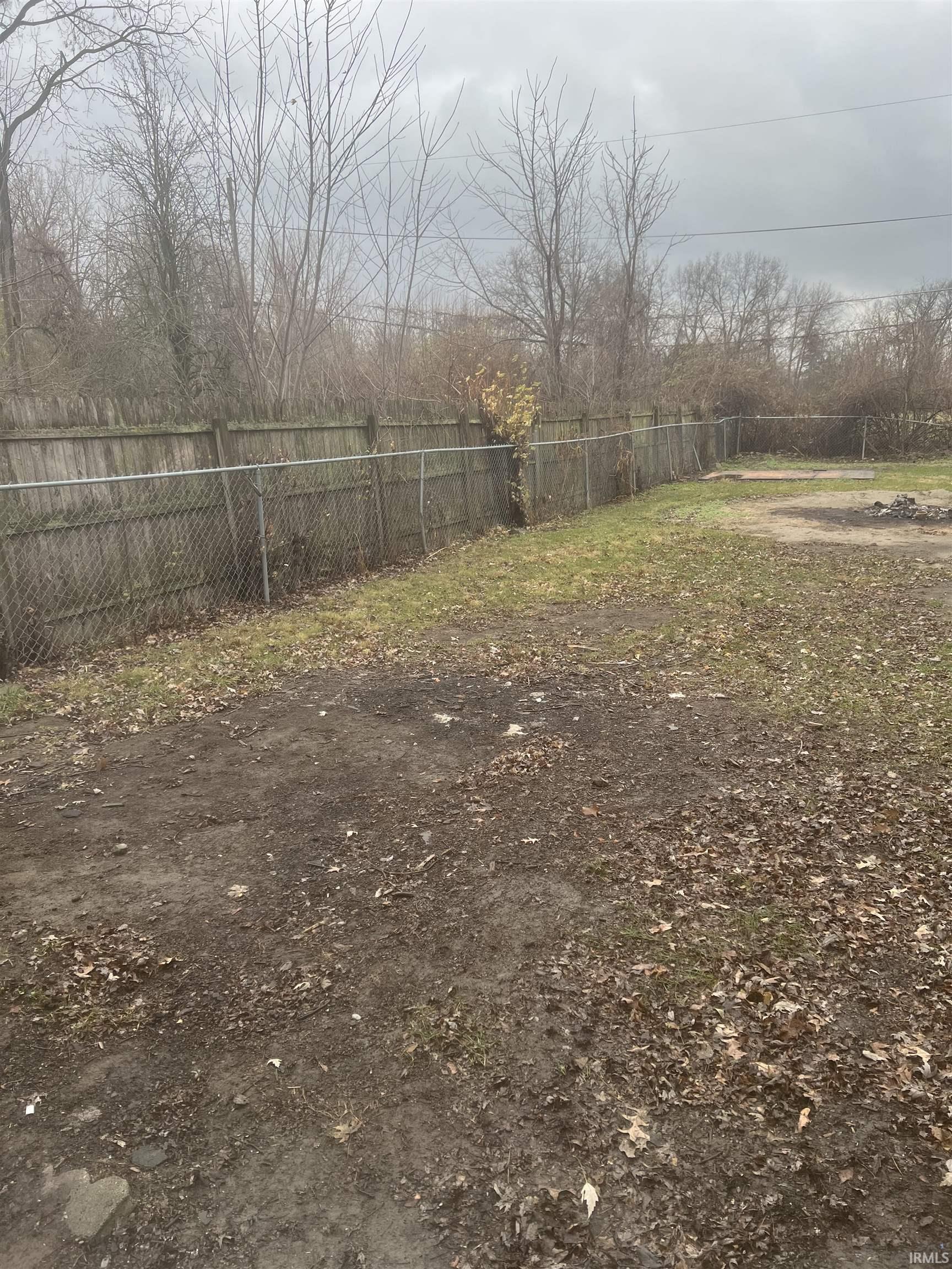 Photo 3 of 1711 Gruber Avenue