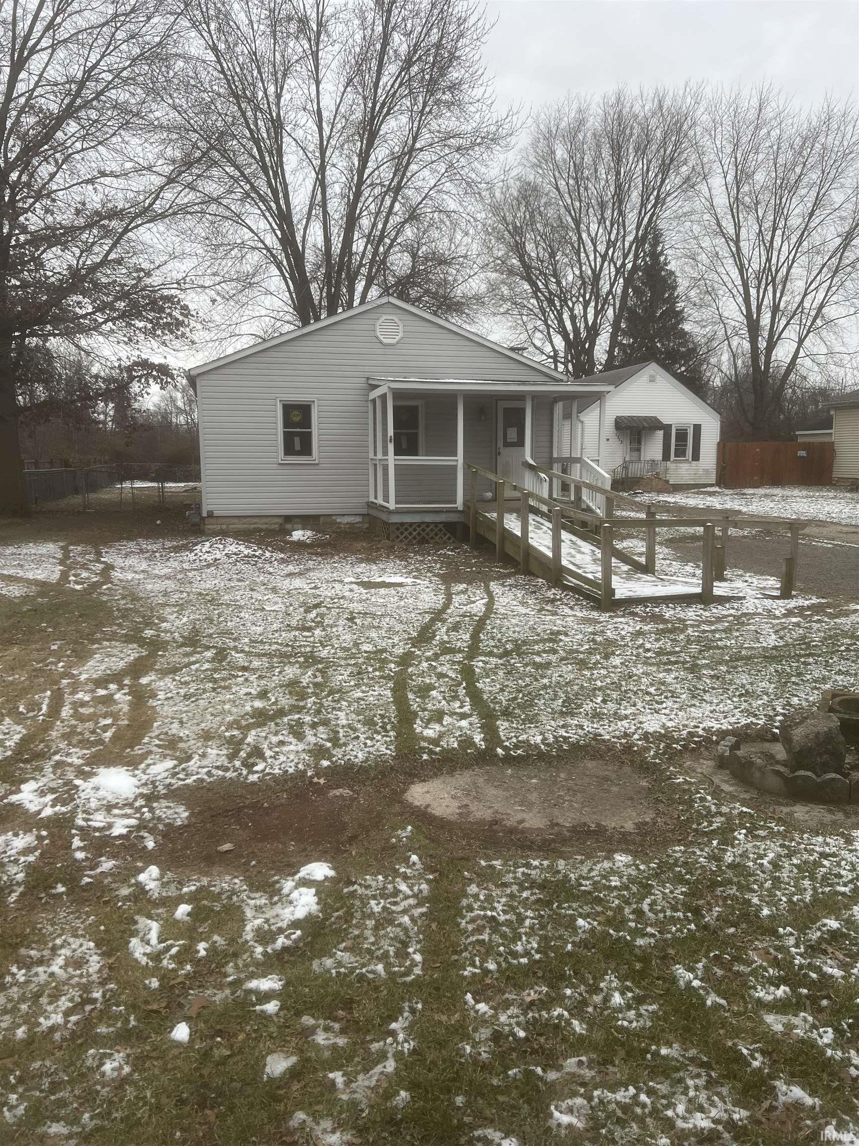 Photo 4 of 1711 Gruber Avenue