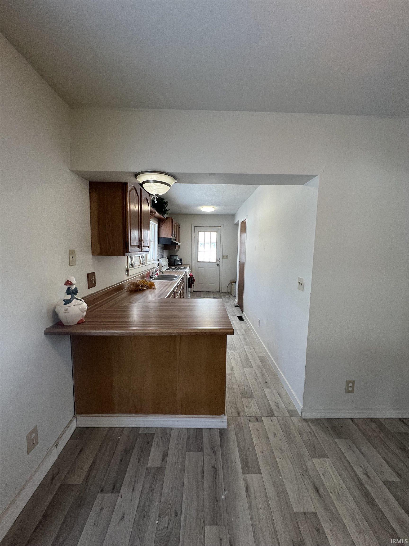 Photo 8 of 1711 Gruber Avenue