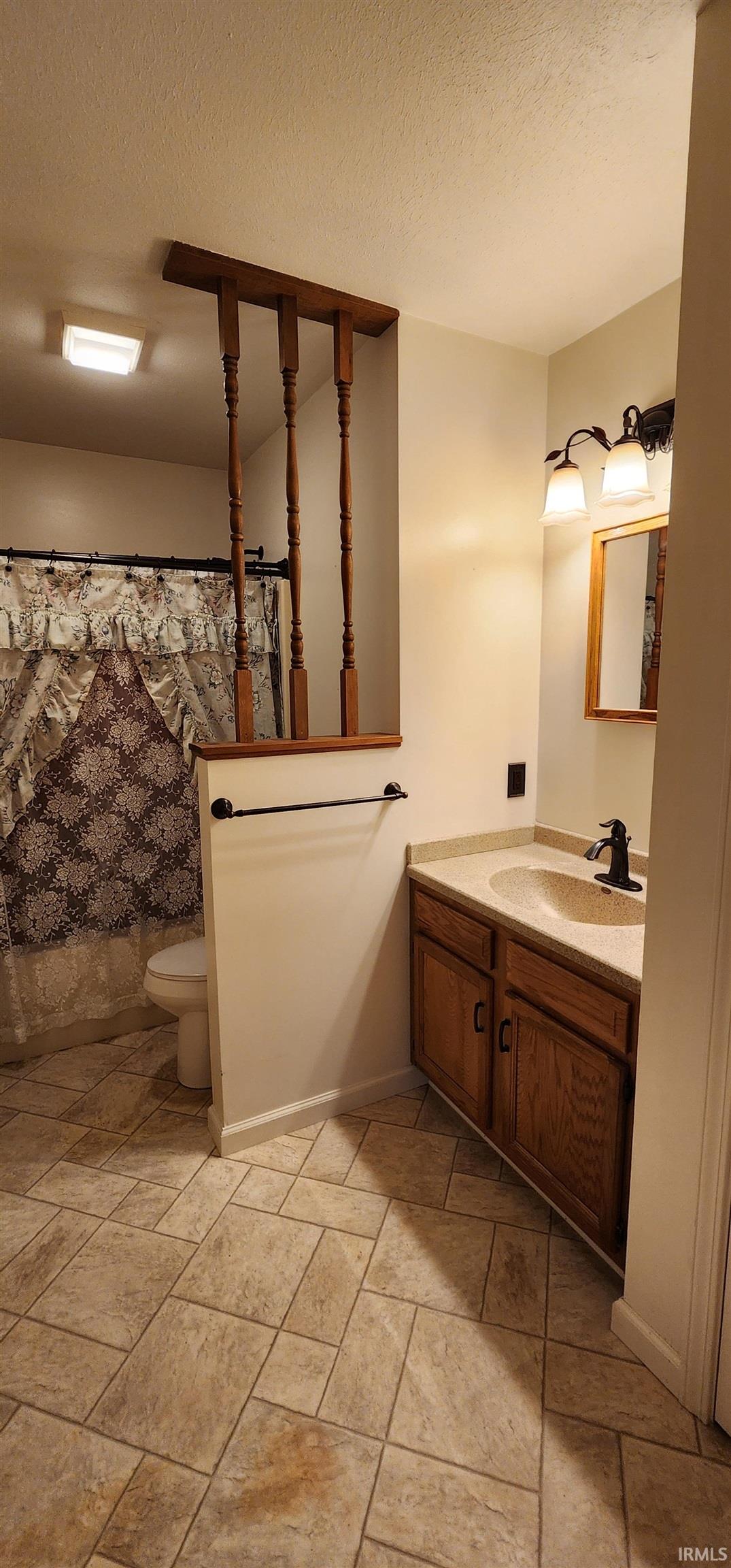 Photo 16 of 4011 N 100