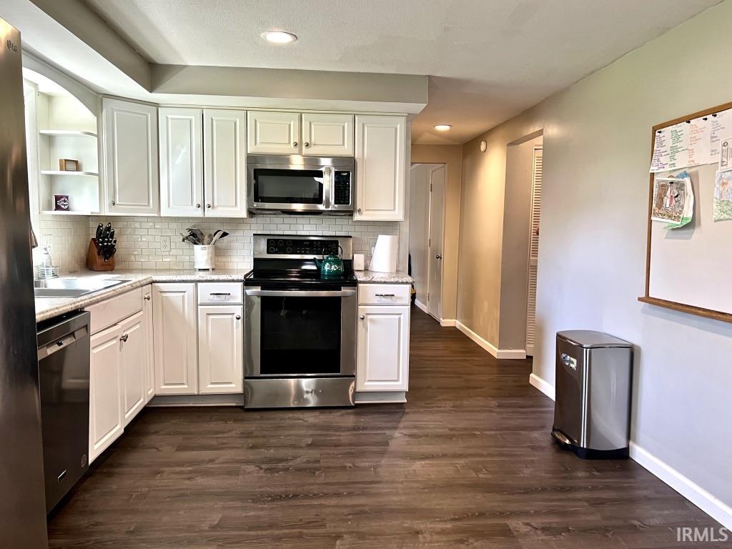 Photo 6 of 1714 Lopshire Drive