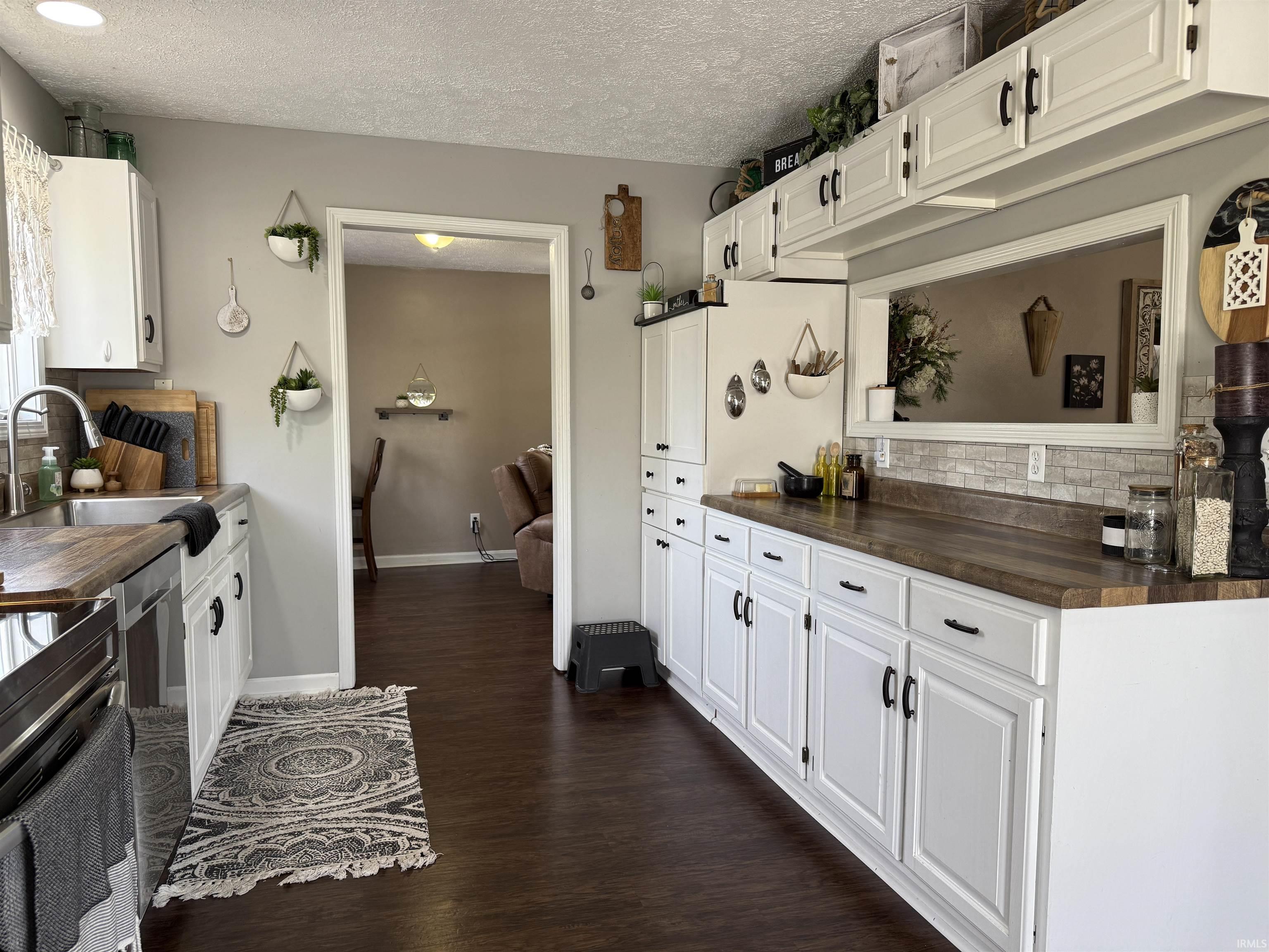 Homes for sale in Bedford, IN | 365 E Boyd Lane, Bedford, IN 47421 | MLS# 202514849