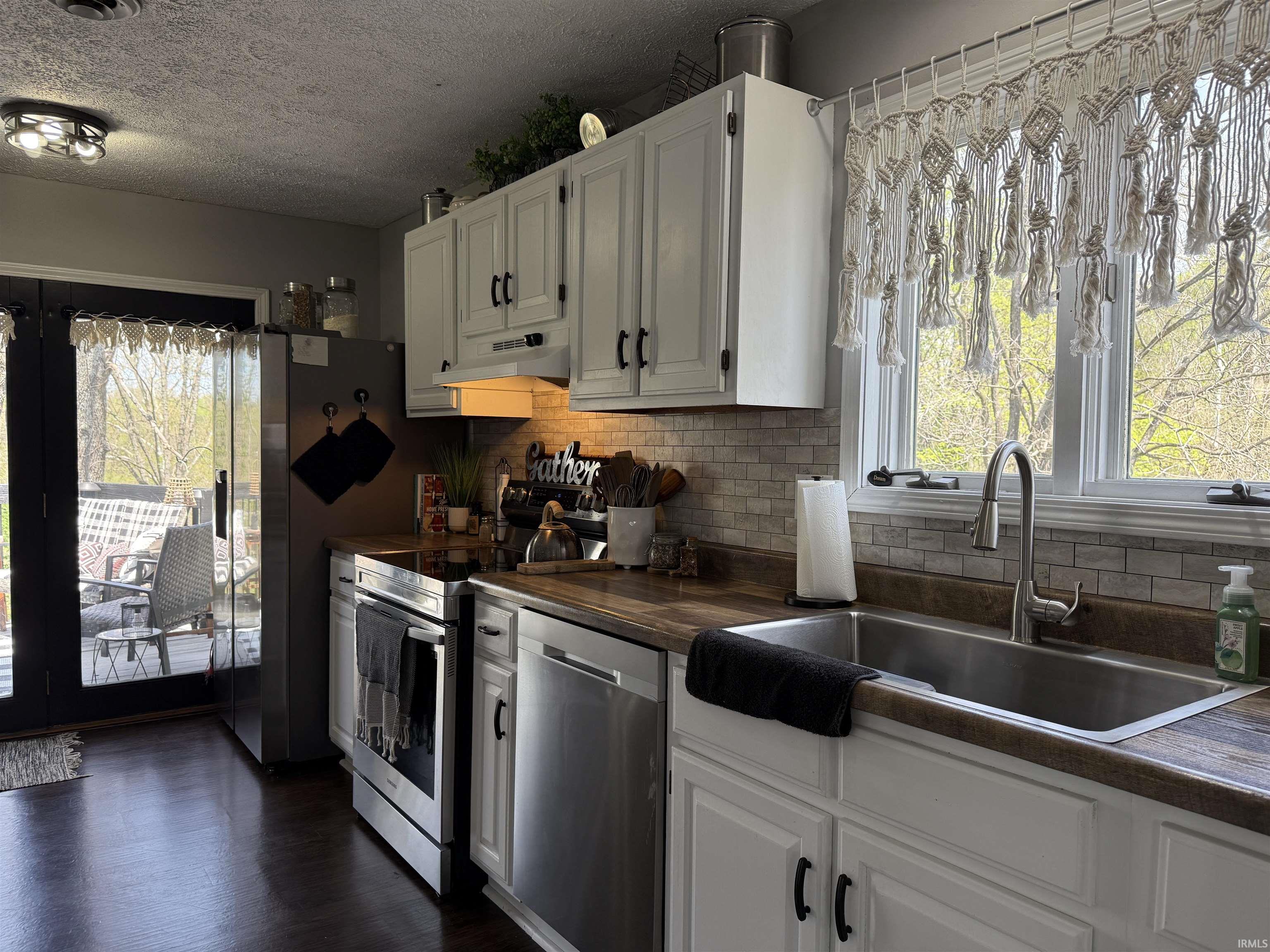 Homes for sale in Bedford, IN | 365 E Boyd Lane, Bedford, IN 47421 | MLS# 202514849