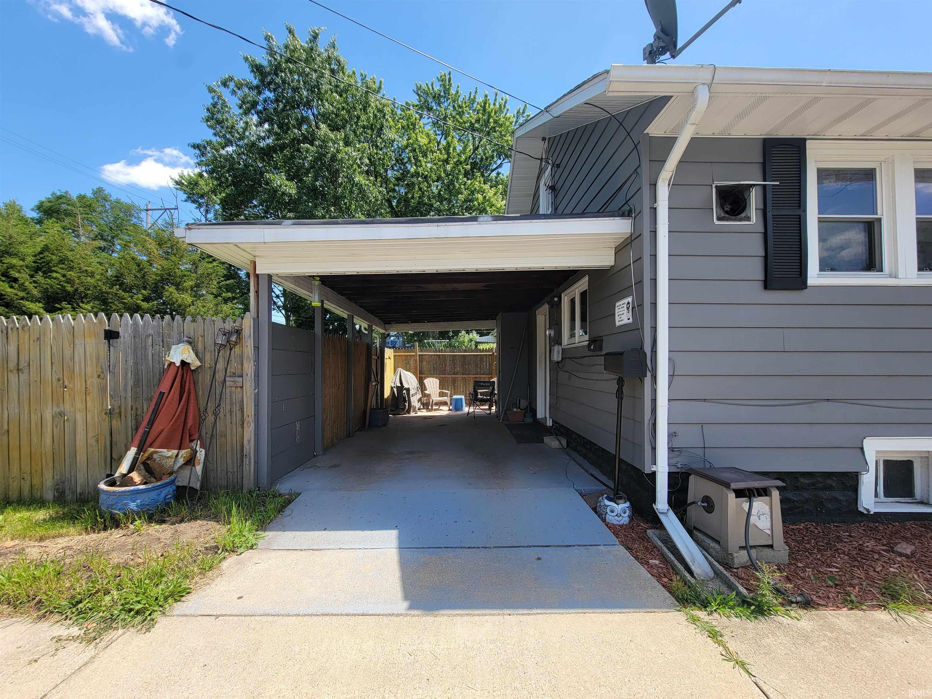 Photo 2 of 400 State Street