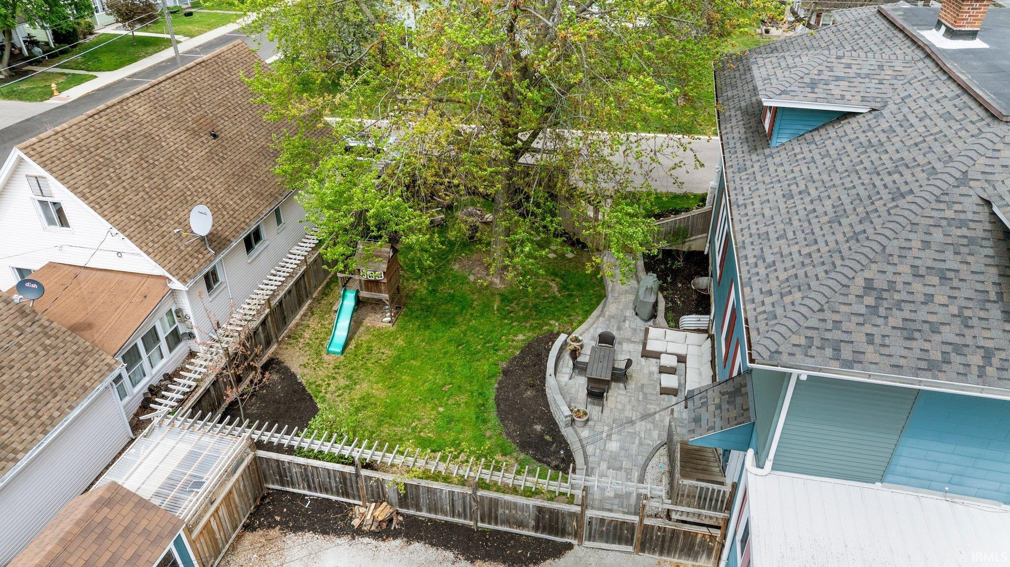 Photo 33 of 106 13th Street