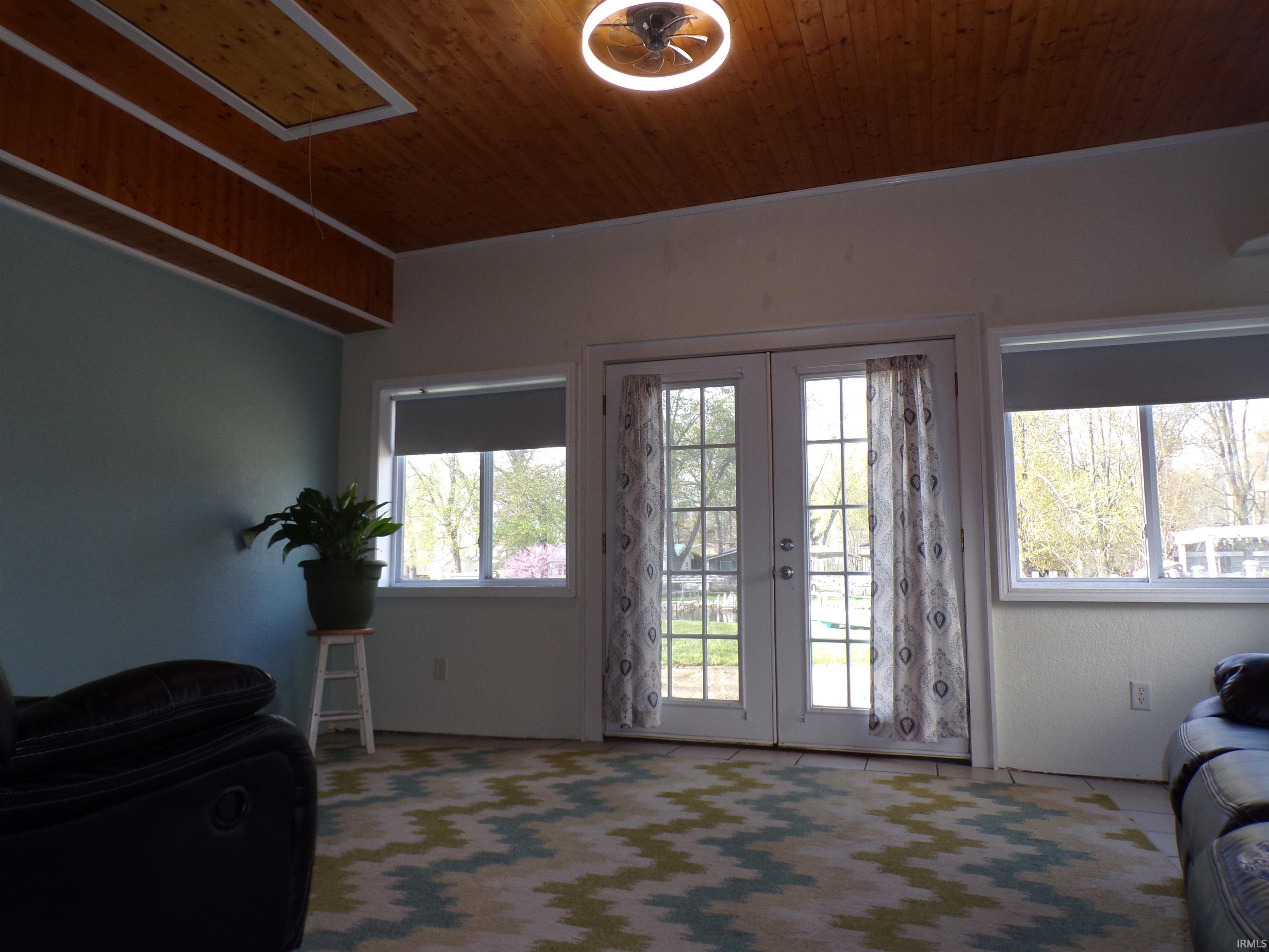 Photo 14 of 885 W 590 S