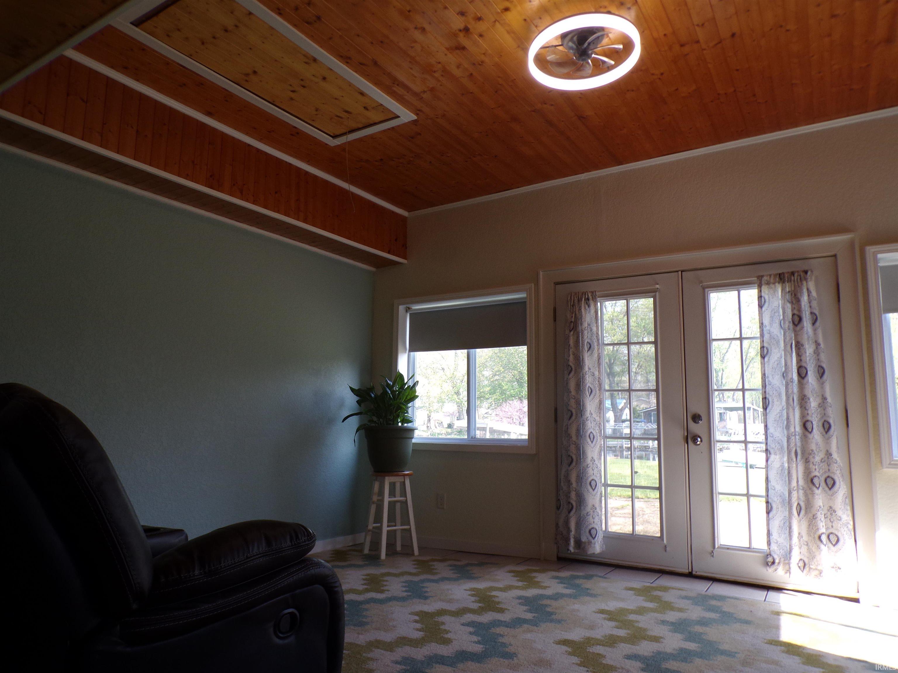 Photo 16 of 885 W 590 S