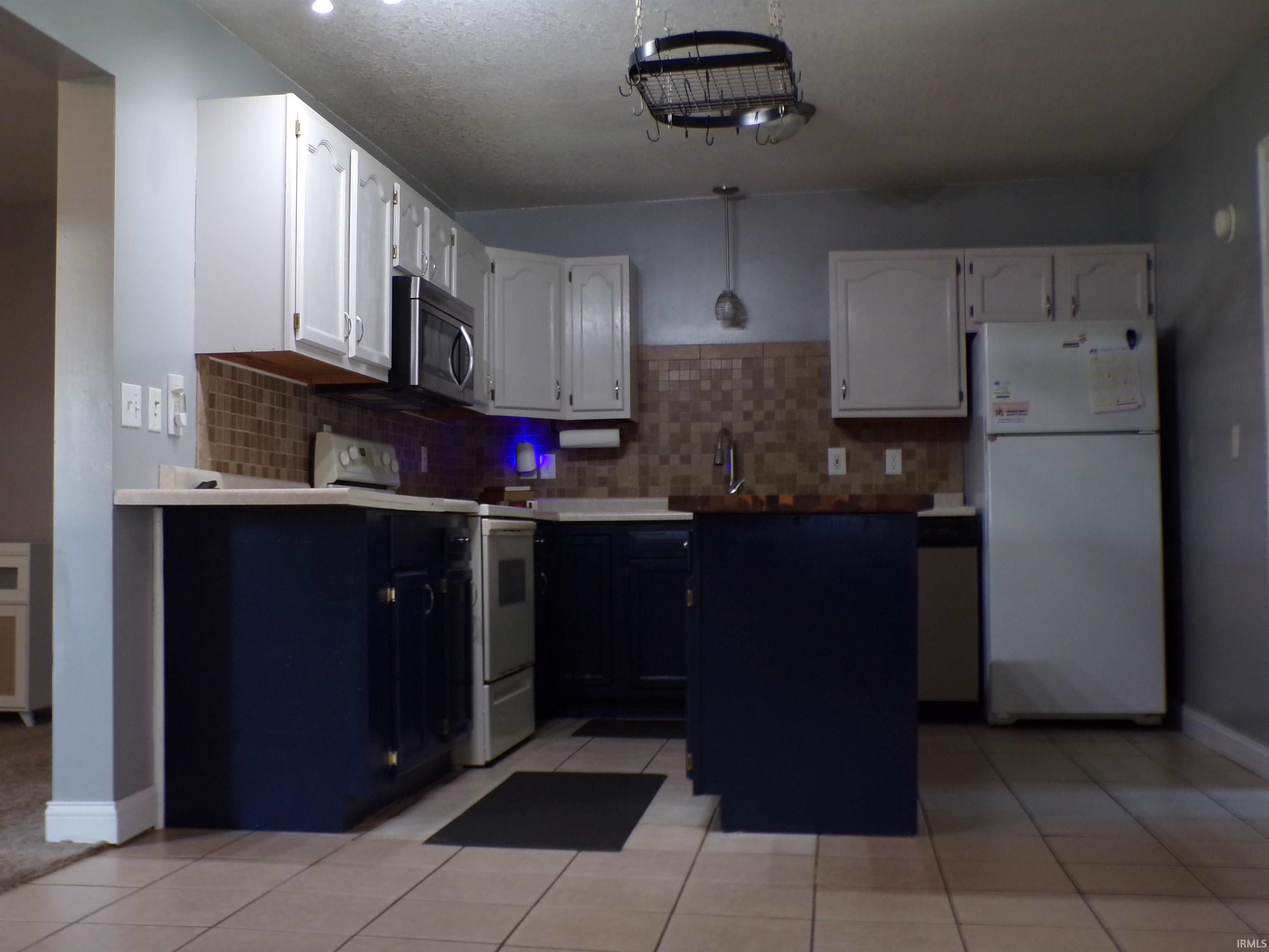 Photo 18 of 885 W 590 S
