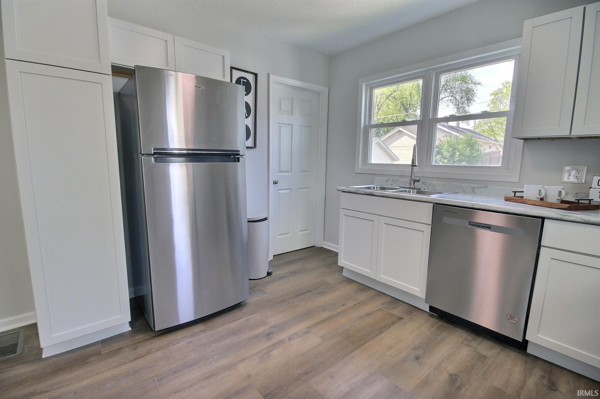 Photo 6 of 1209 Dodge Avenue