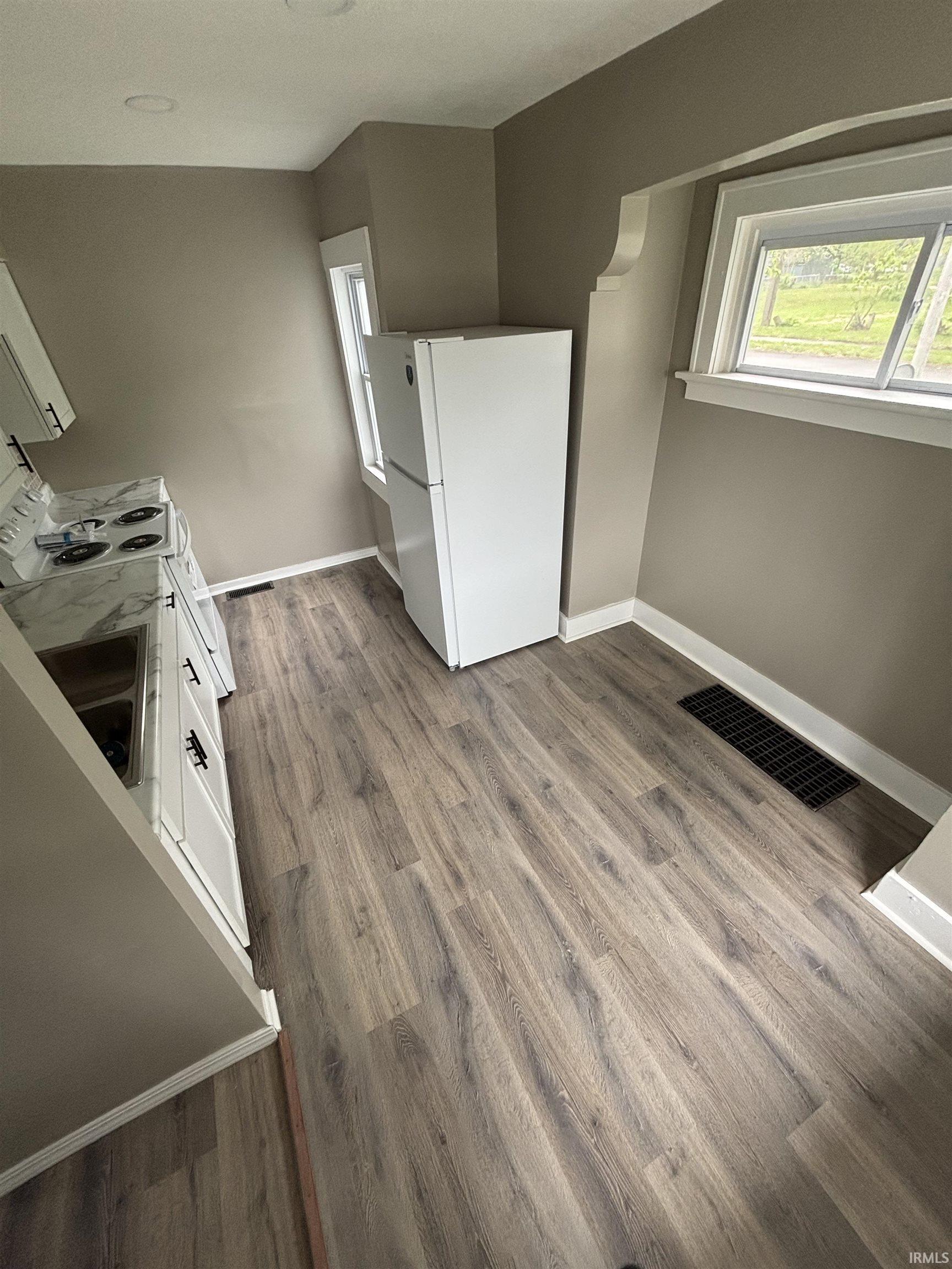 Photo 3 of 604 Mckinnie Avenue
