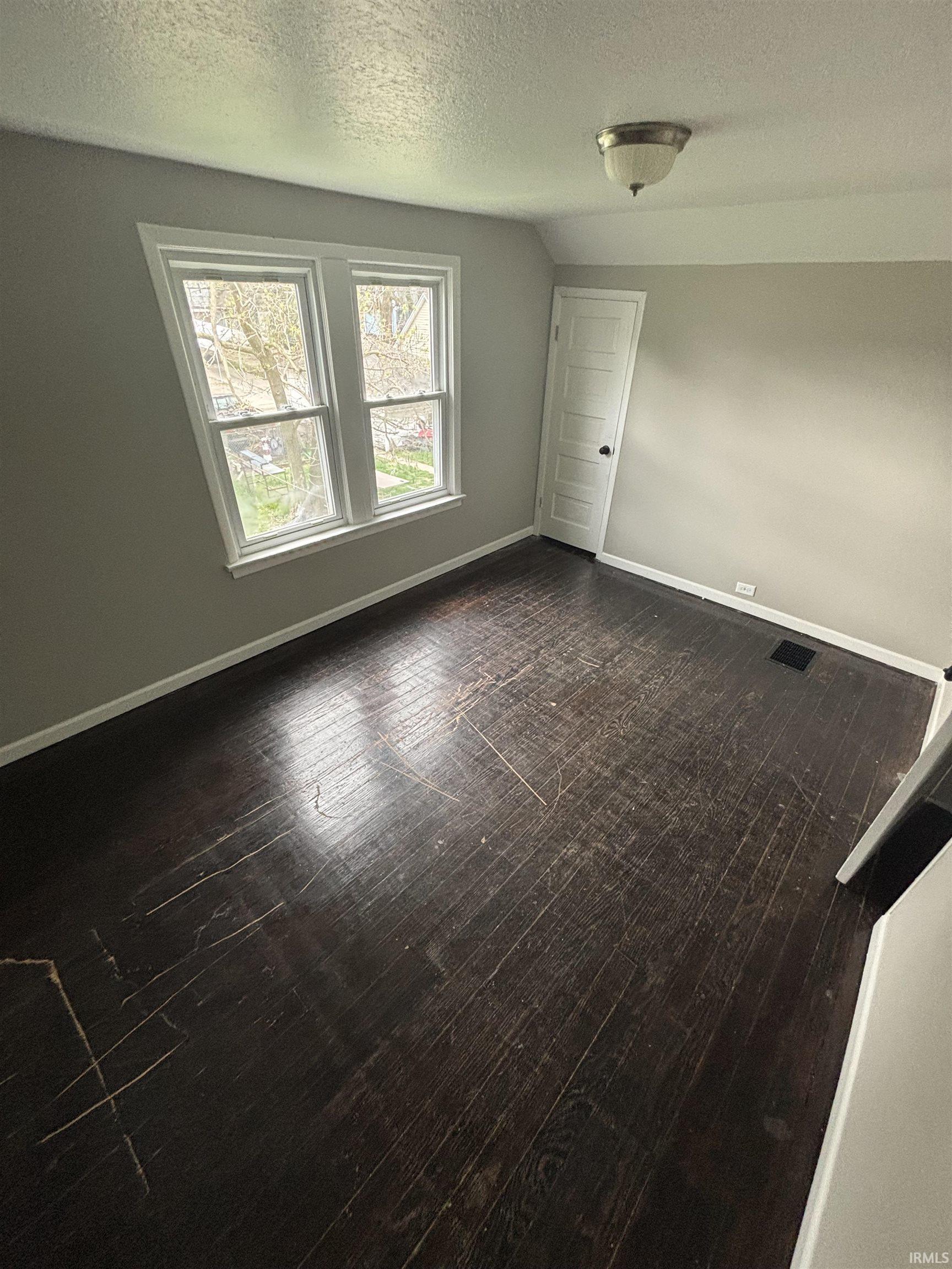 Photo 5 of 3207 Dinnen Avenue