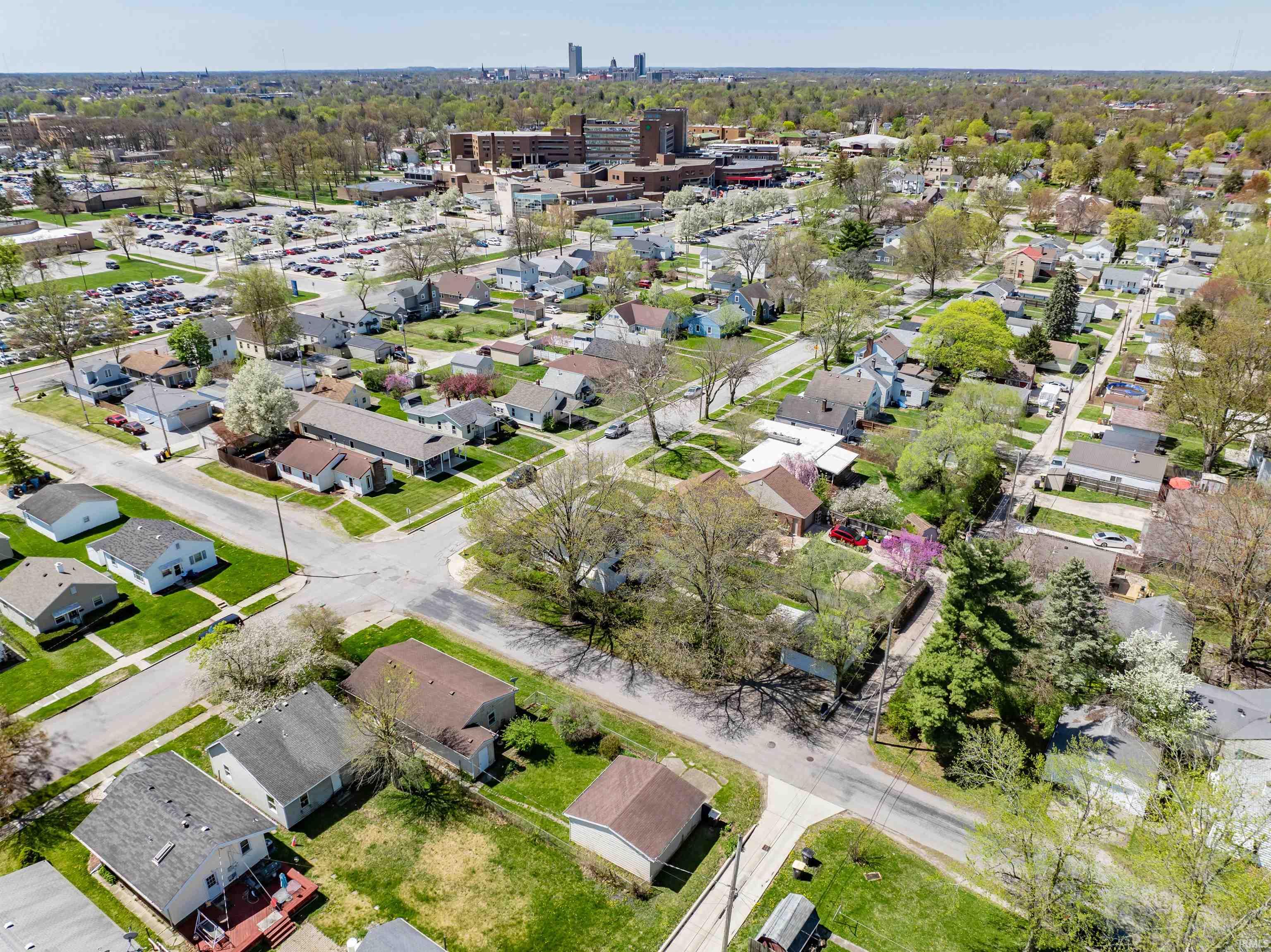 Photo 10 of 2601 Lynn Avenue
