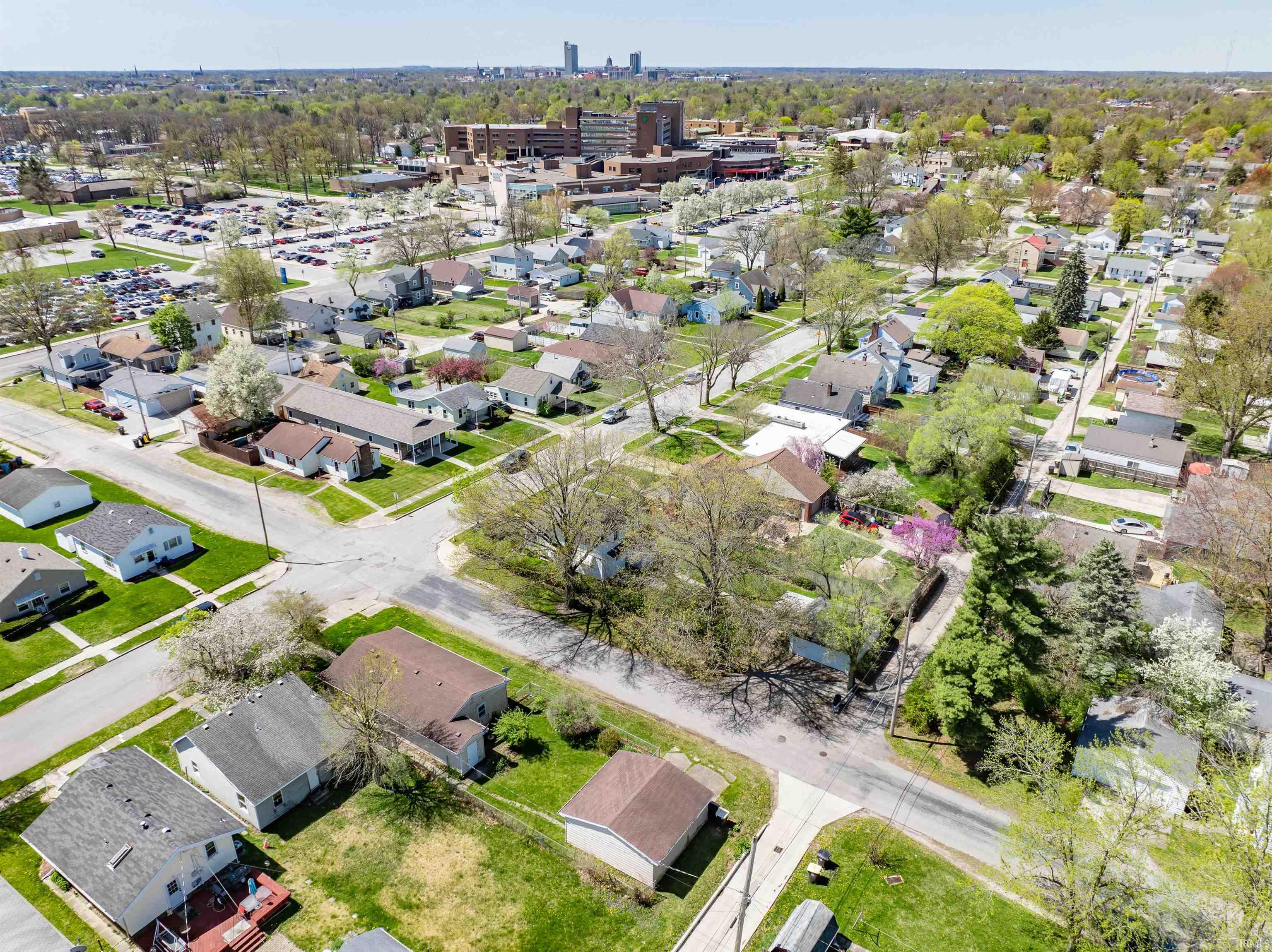 Photo 9 of 2601 Lynn Avenue